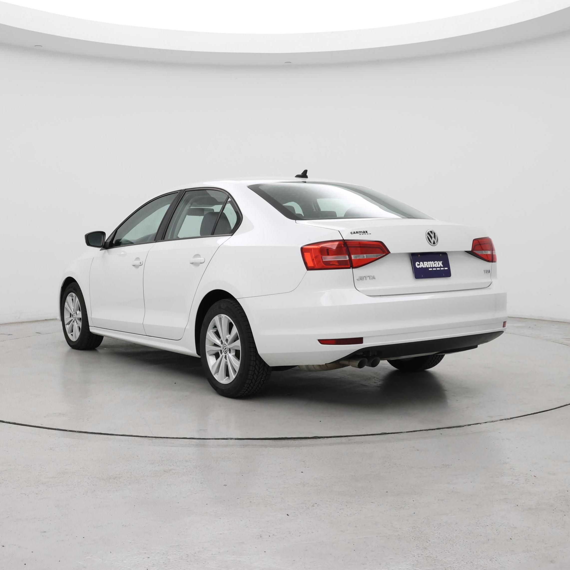 Thumbnail: 2015 Volkswagen Jetta - 2