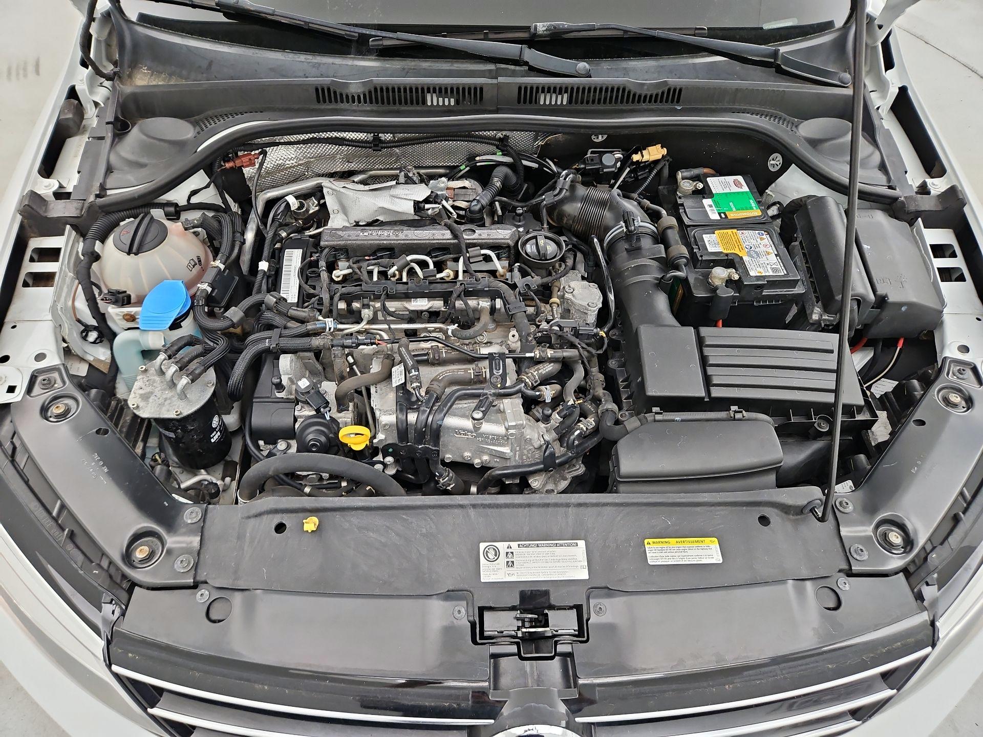 Thumbnail: 2015 Volkswagen Jetta - 20