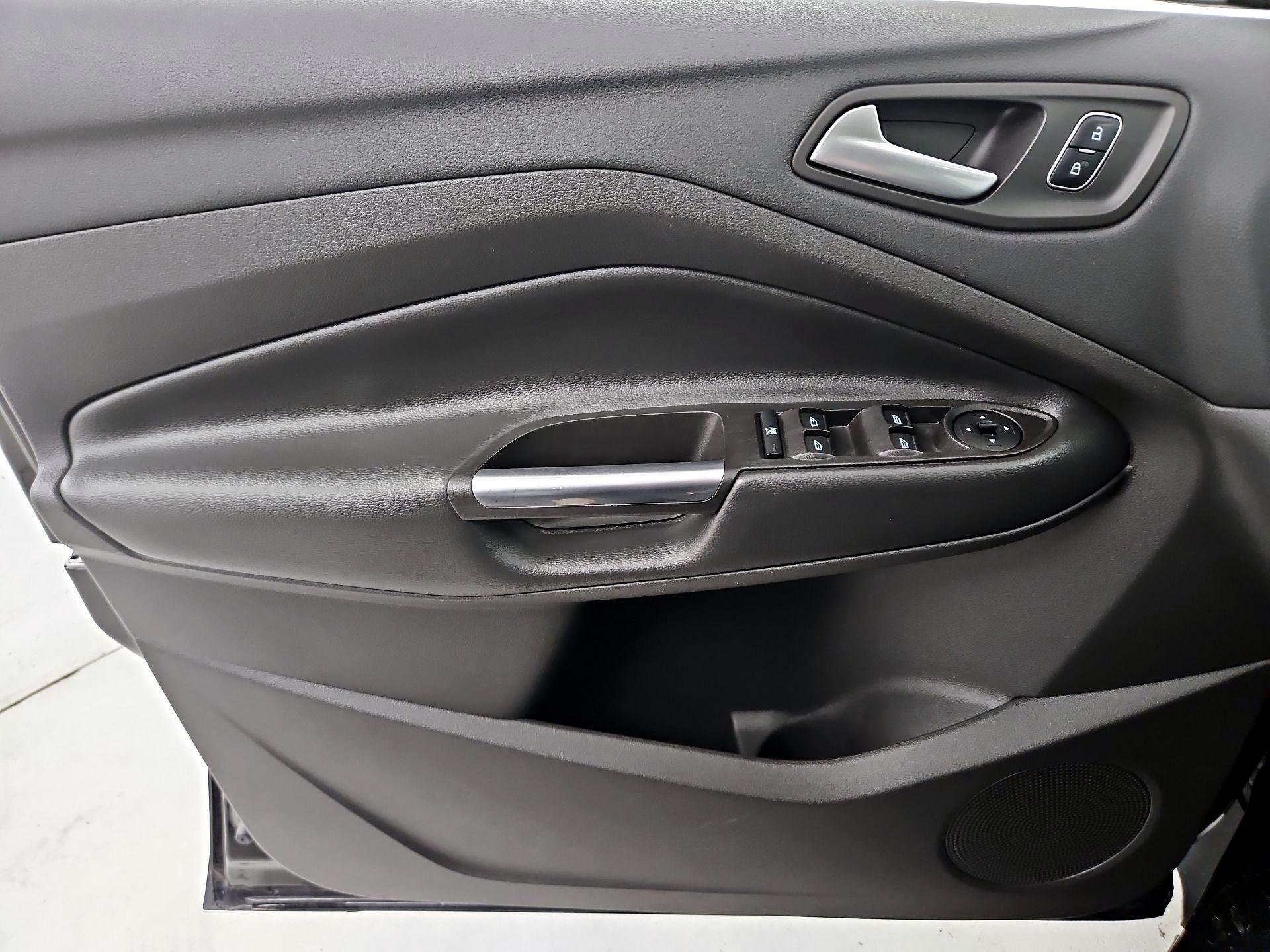 Thumbnail: 2017 Ford Escape - 12