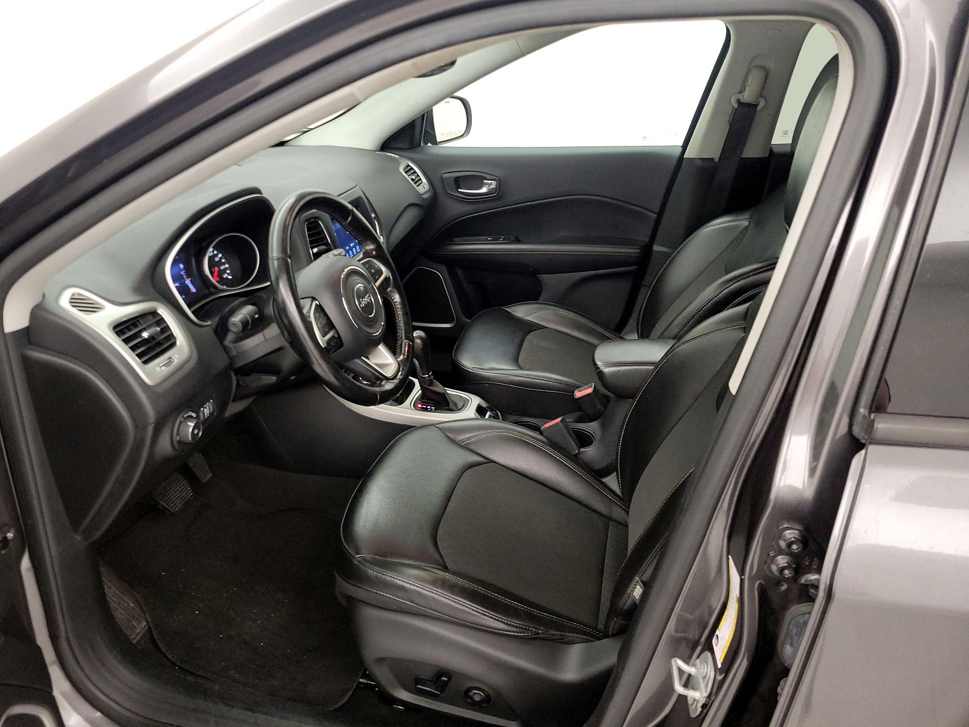 Thumbnail: 2020 Jeep Compass - 11