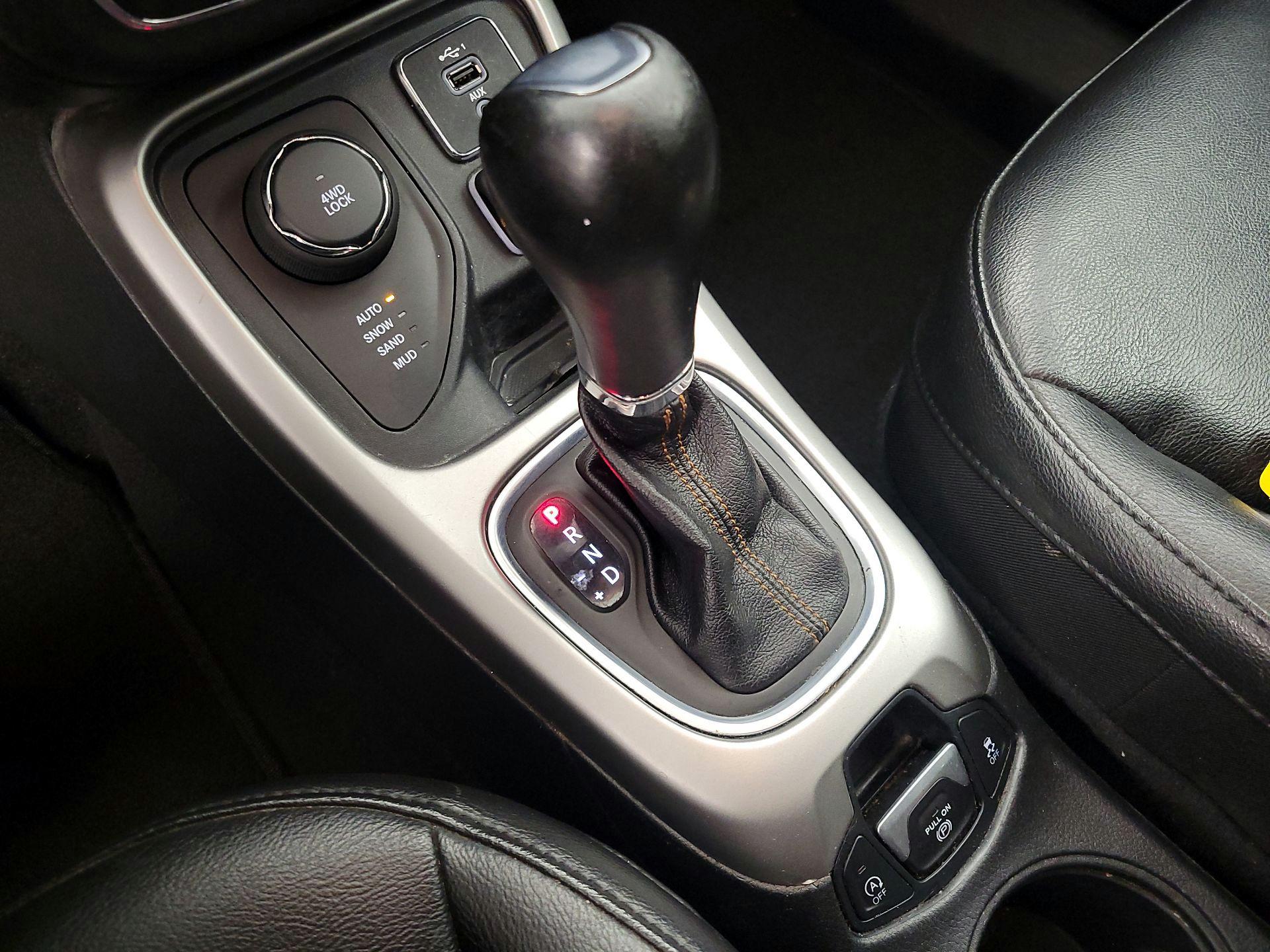 Thumbnail: 2020 Jeep Compass - 17