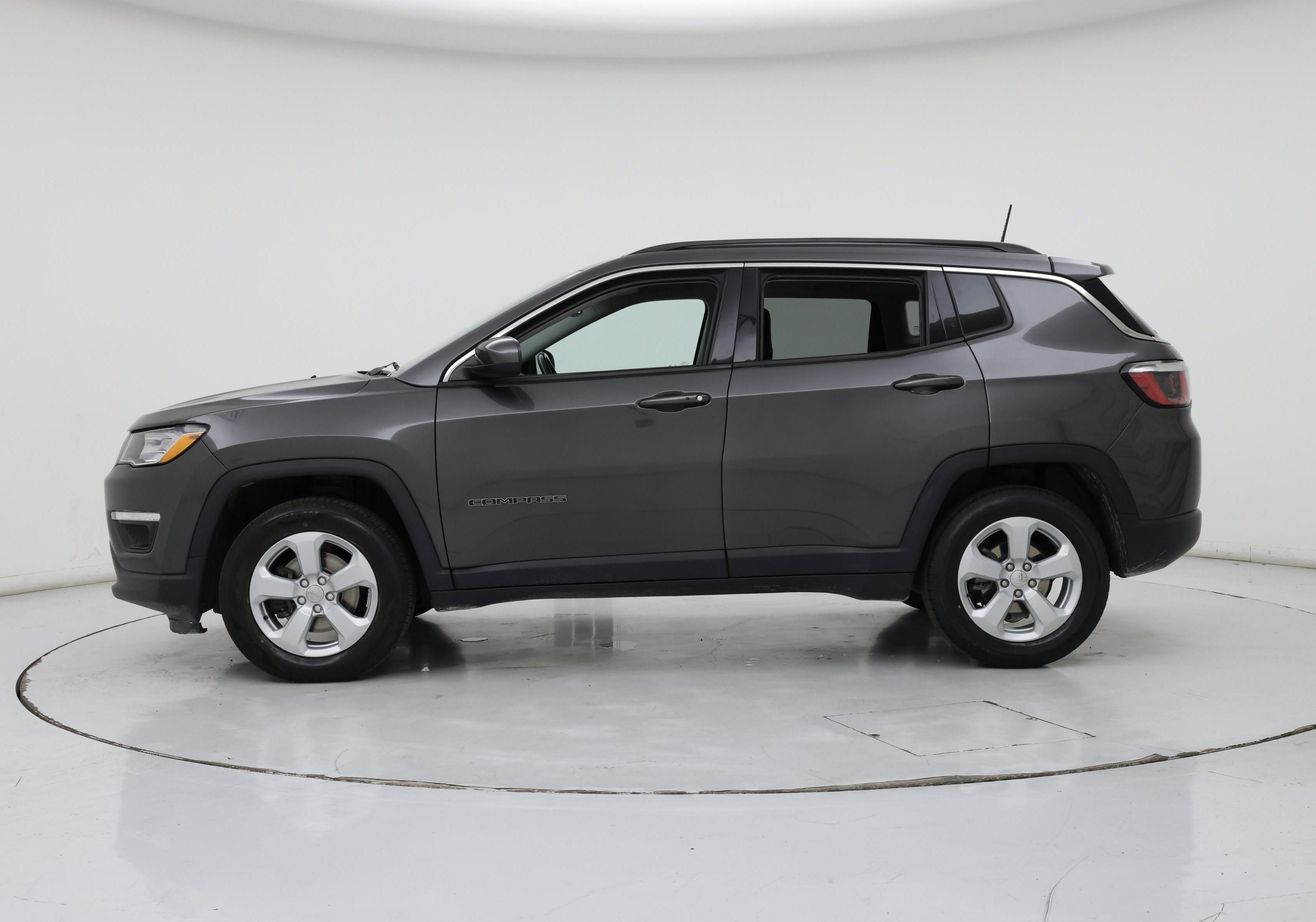 Thumbnail: 2020 Jeep Compass - 3