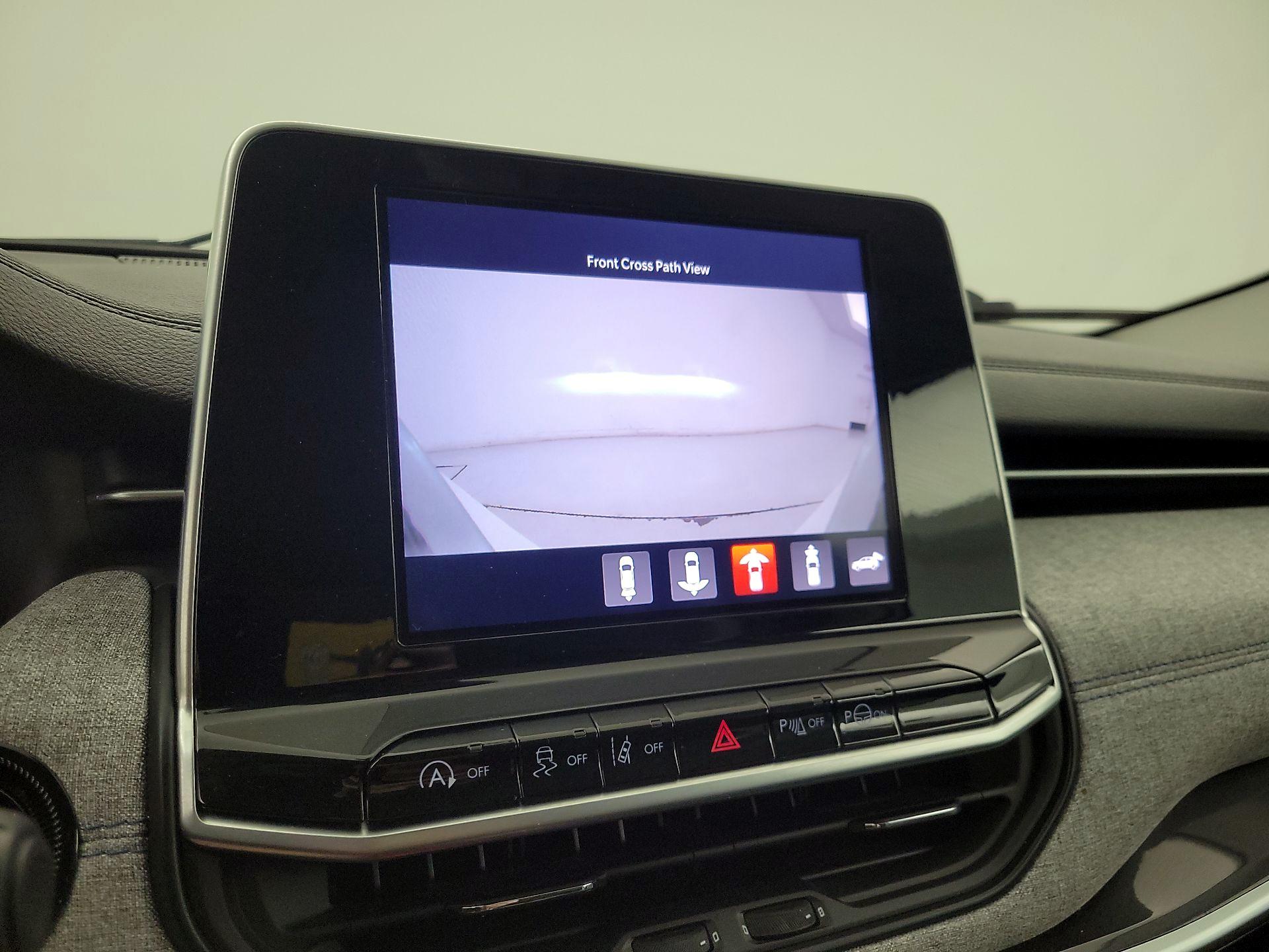 Thumbnail: 2022 Jeep Compass - 14