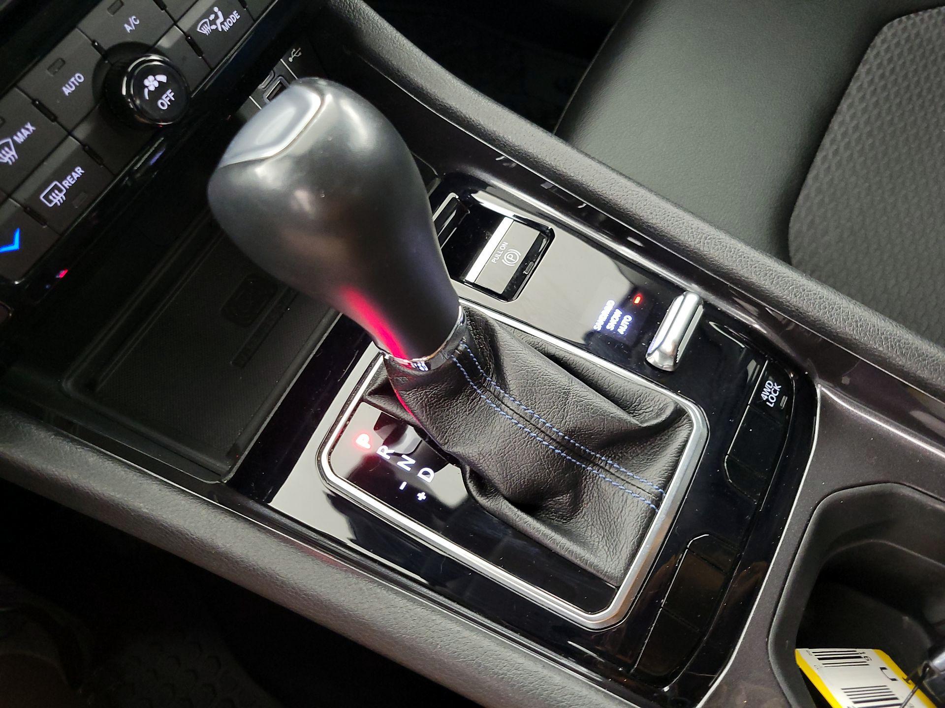 Thumbnail: 2022 Jeep Compass - 17