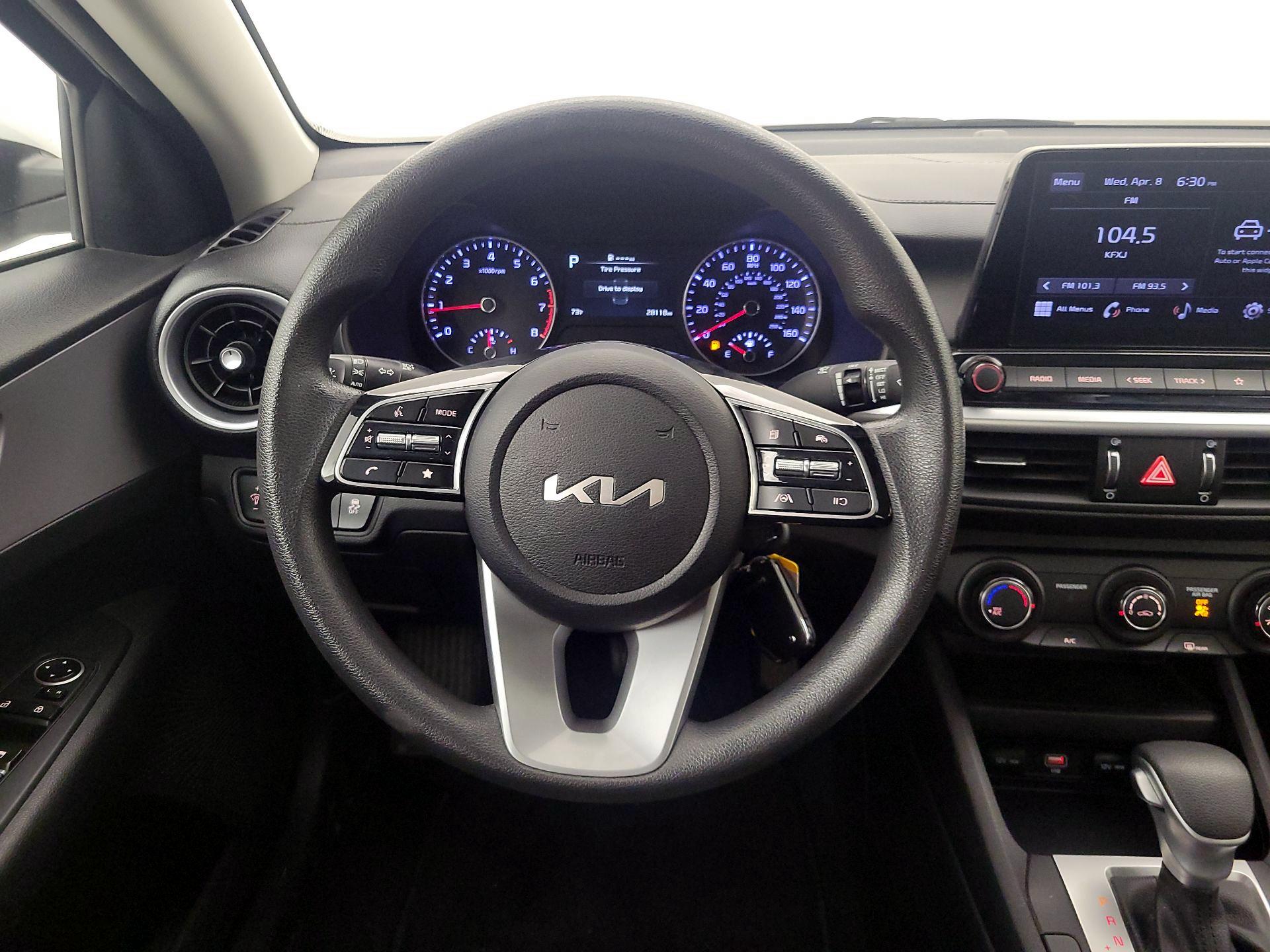 Thumbnail: 2023 Kia Forte - 10