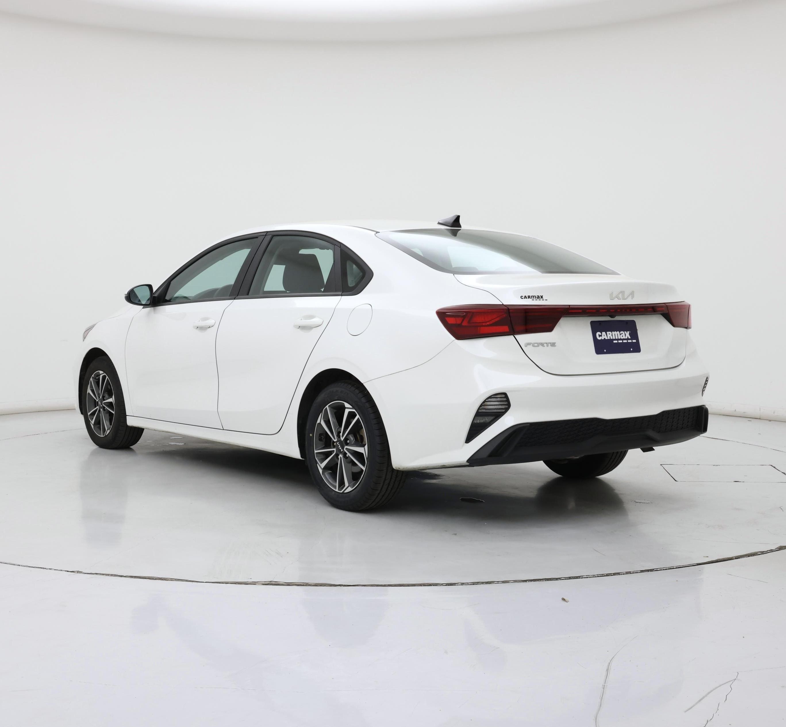 Thumbnail: 2023 Kia Forte - 2