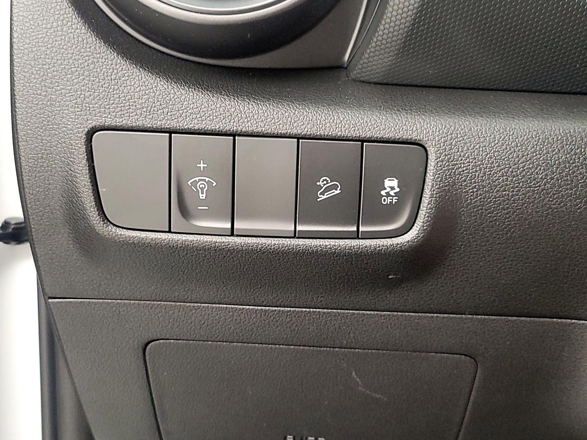 Thumbnail: 2023 Hyundai Kona - 13