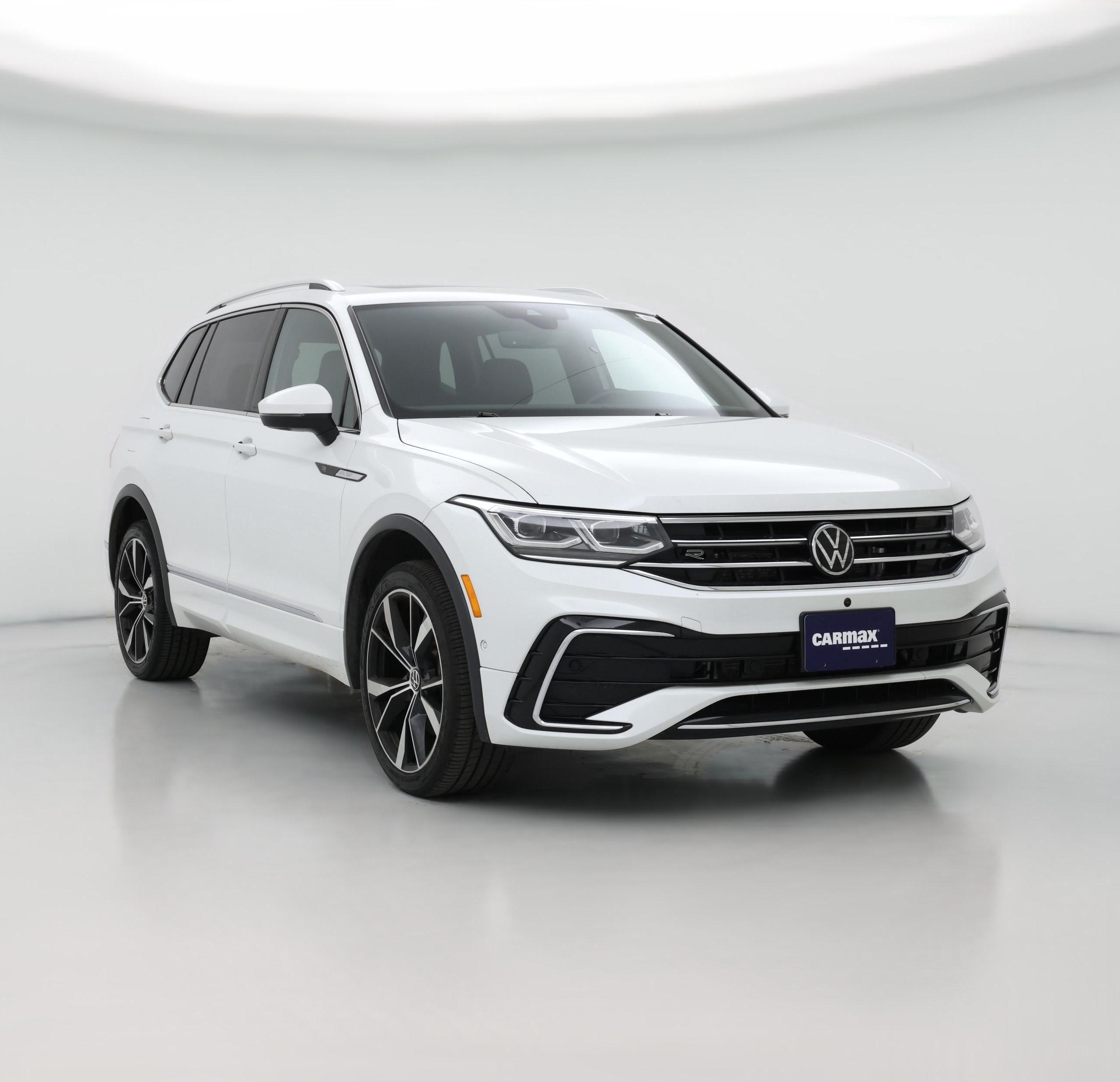 Thumbnail: 2022 Volkswagen Tiguan - 1