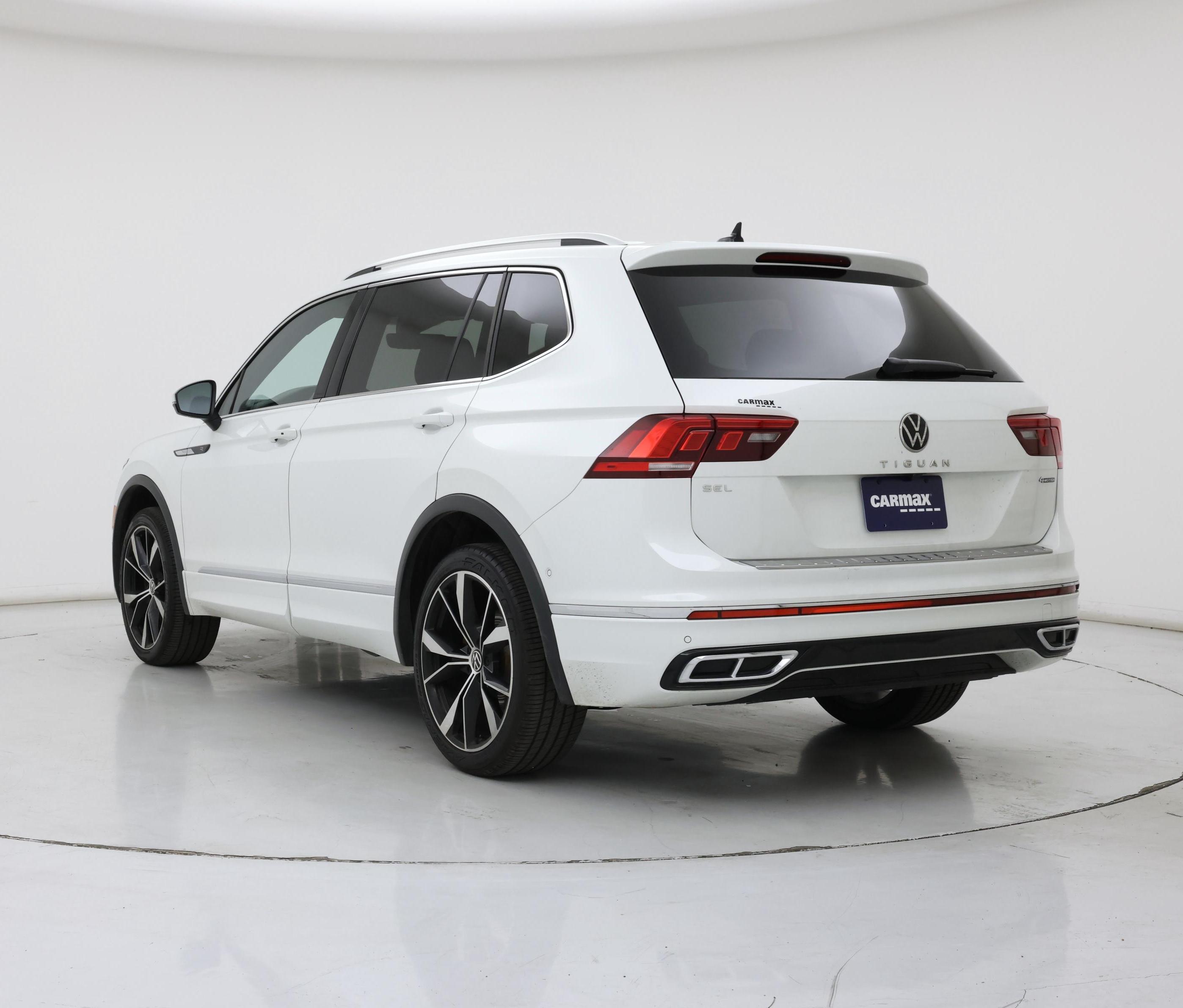 Thumbnail: 2022 Volkswagen Tiguan - 2