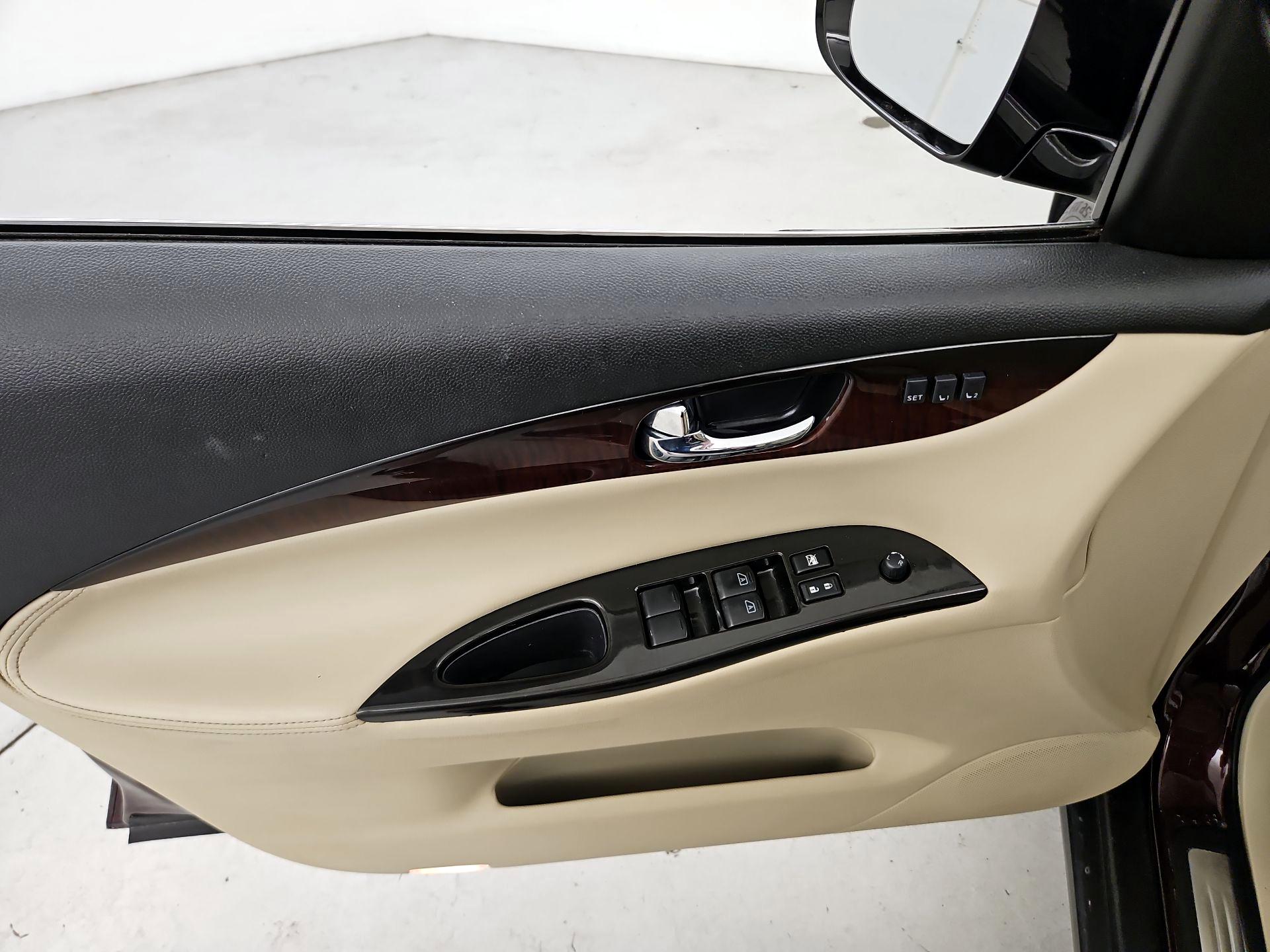 Thumbnail: 2017 INFINITI QX50 - 12