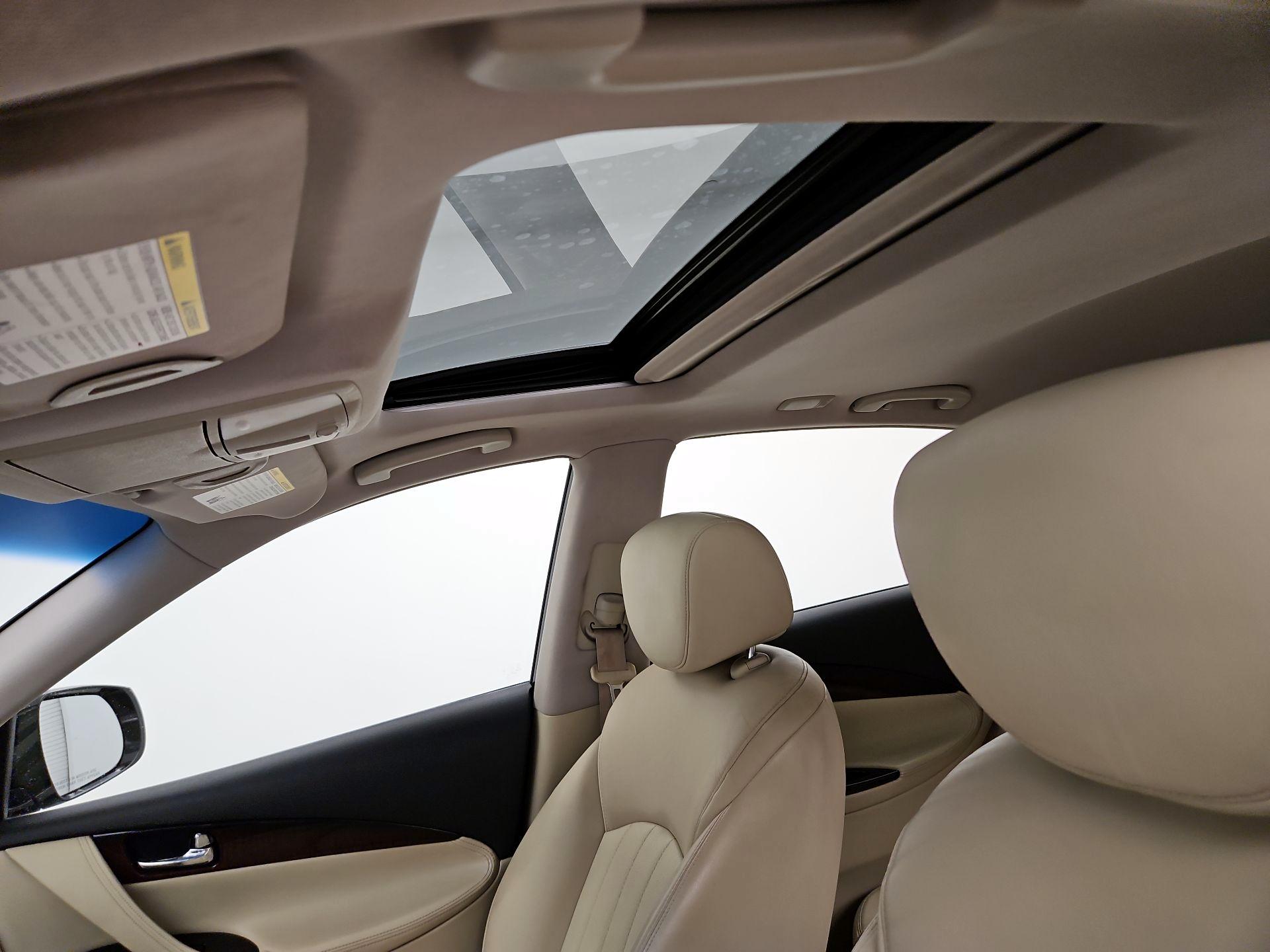 Thumbnail: 2017 INFINITI QX50 - 20