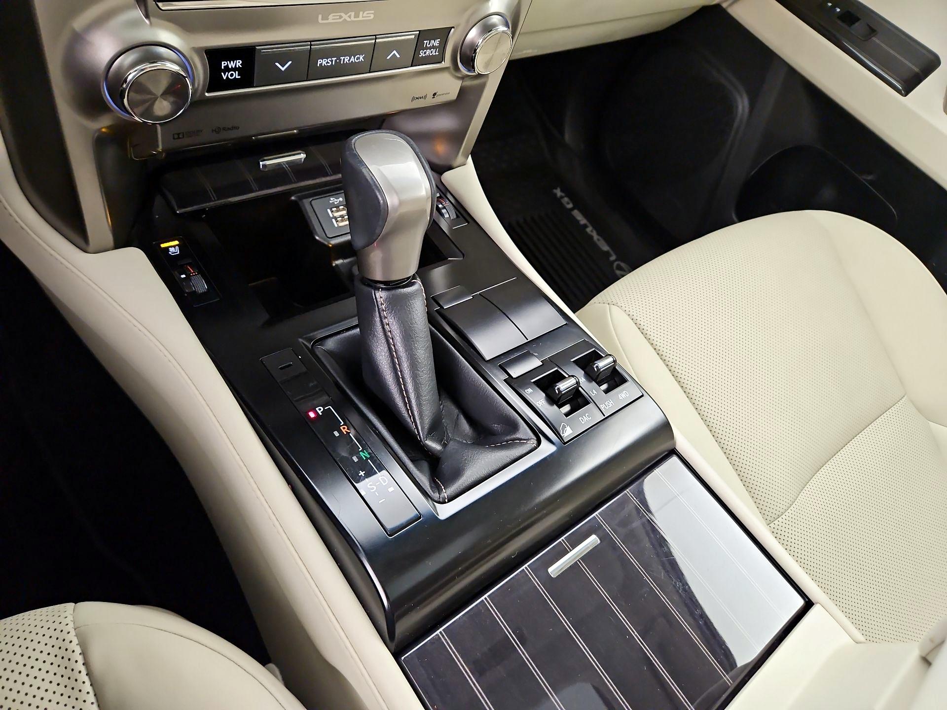 Thumbnail: 2020 Lexus GX - 18