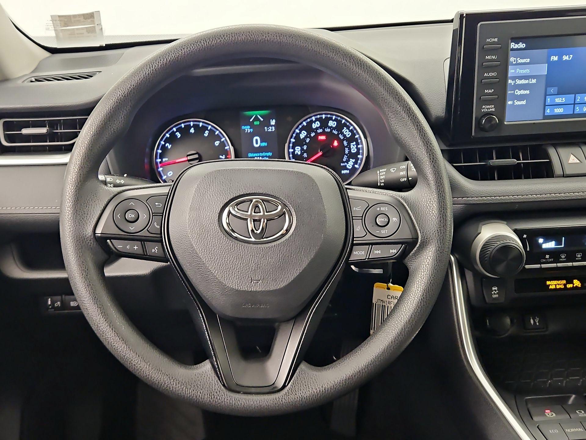 Thumbnail: 2019 Toyota RAV4 - 10