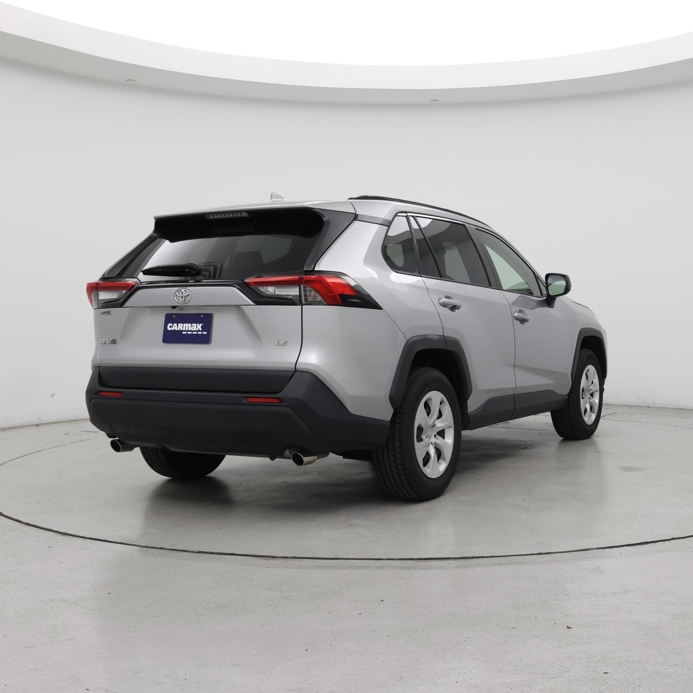 Thumbnail: 2019 Toyota RAV4 - 8