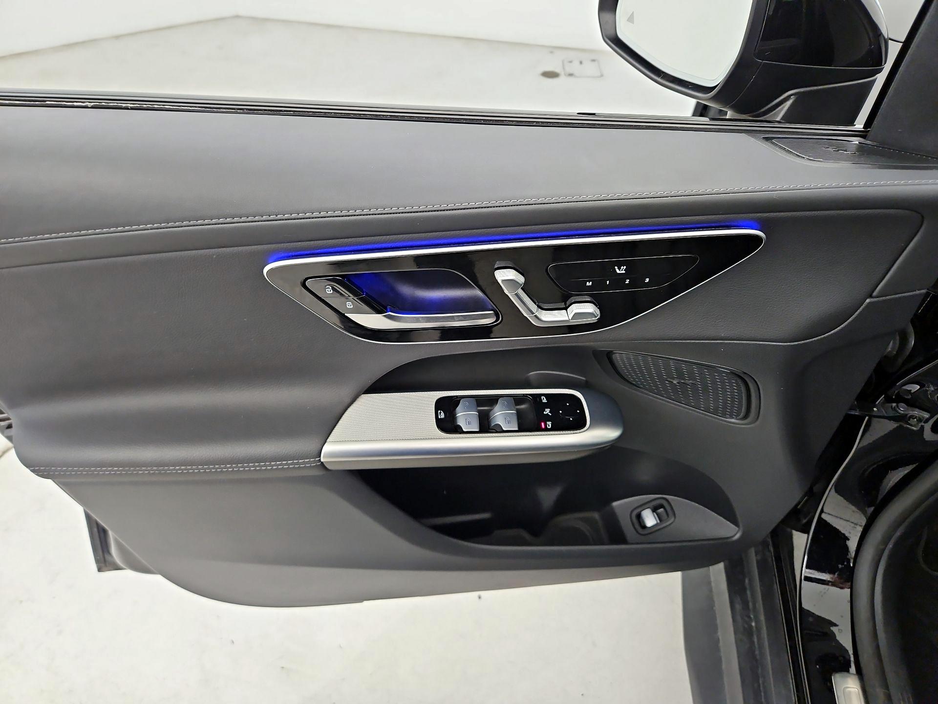 Thumbnail: 2024 Mercedes-Benz GLC - 12