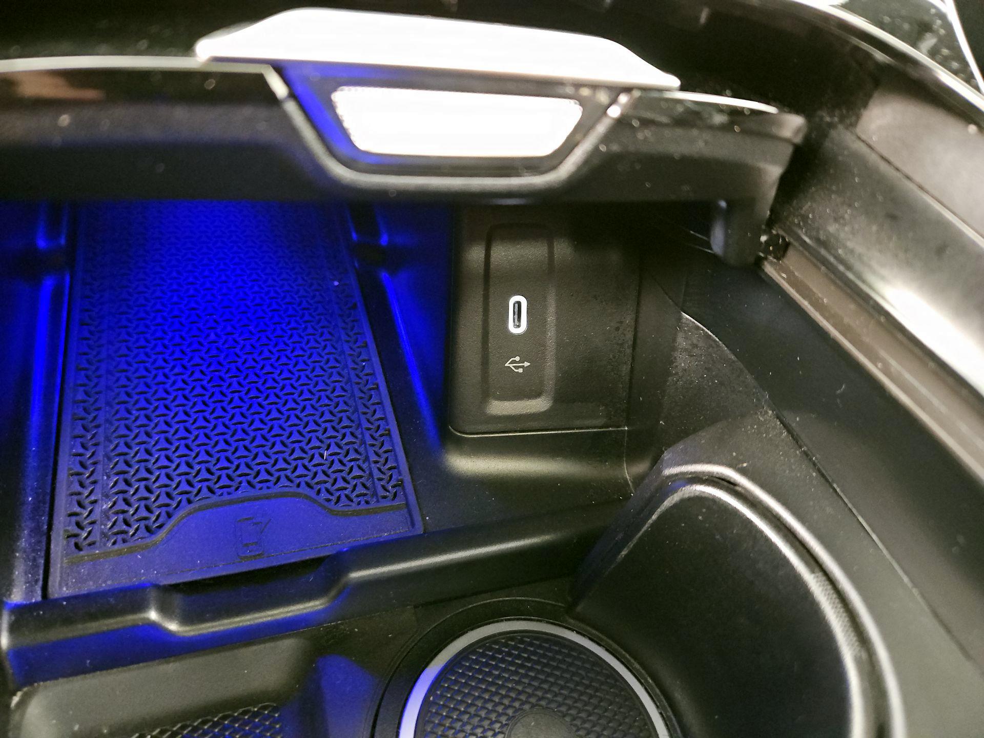 Thumbnail: 2024 Mercedes-Benz GLC - 19