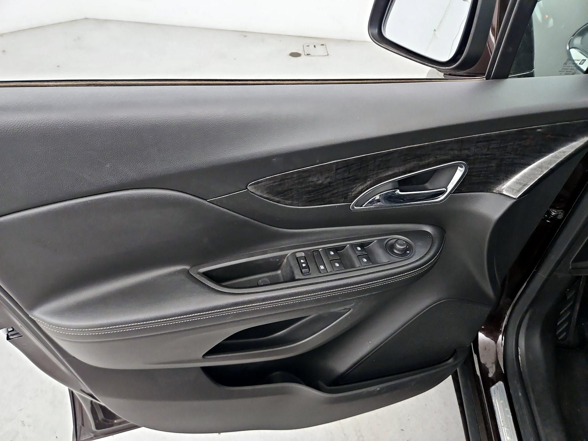 Thumbnail: 2015 Buick Encore - 12