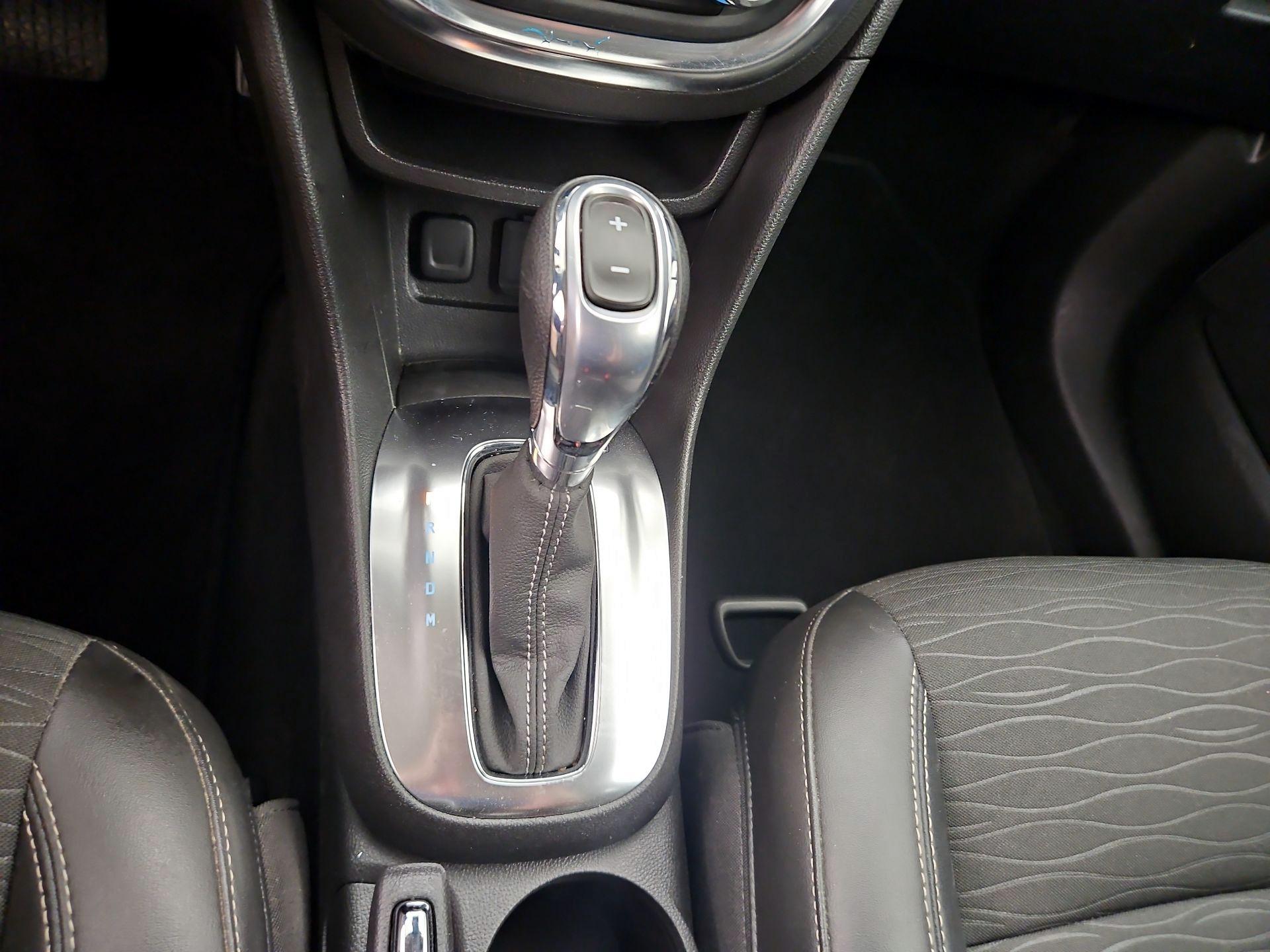 Thumbnail: 2015 Buick Encore - 17