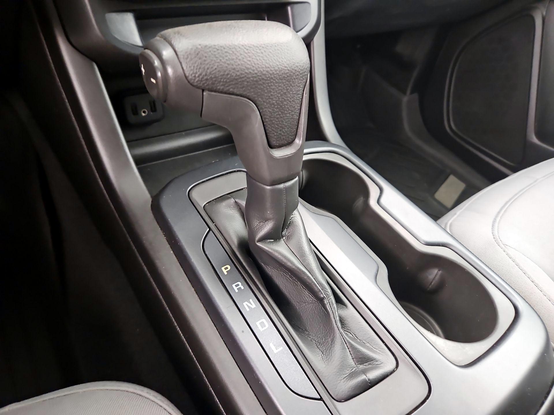 Thumbnail: 2019 Chevrolet Colorado - 17