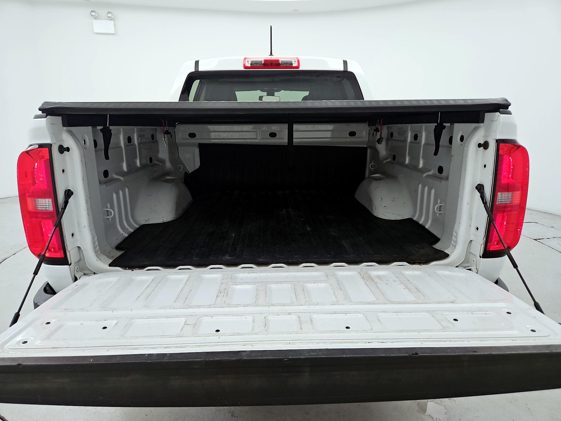 Thumbnail: 2019 Chevrolet Colorado - 20