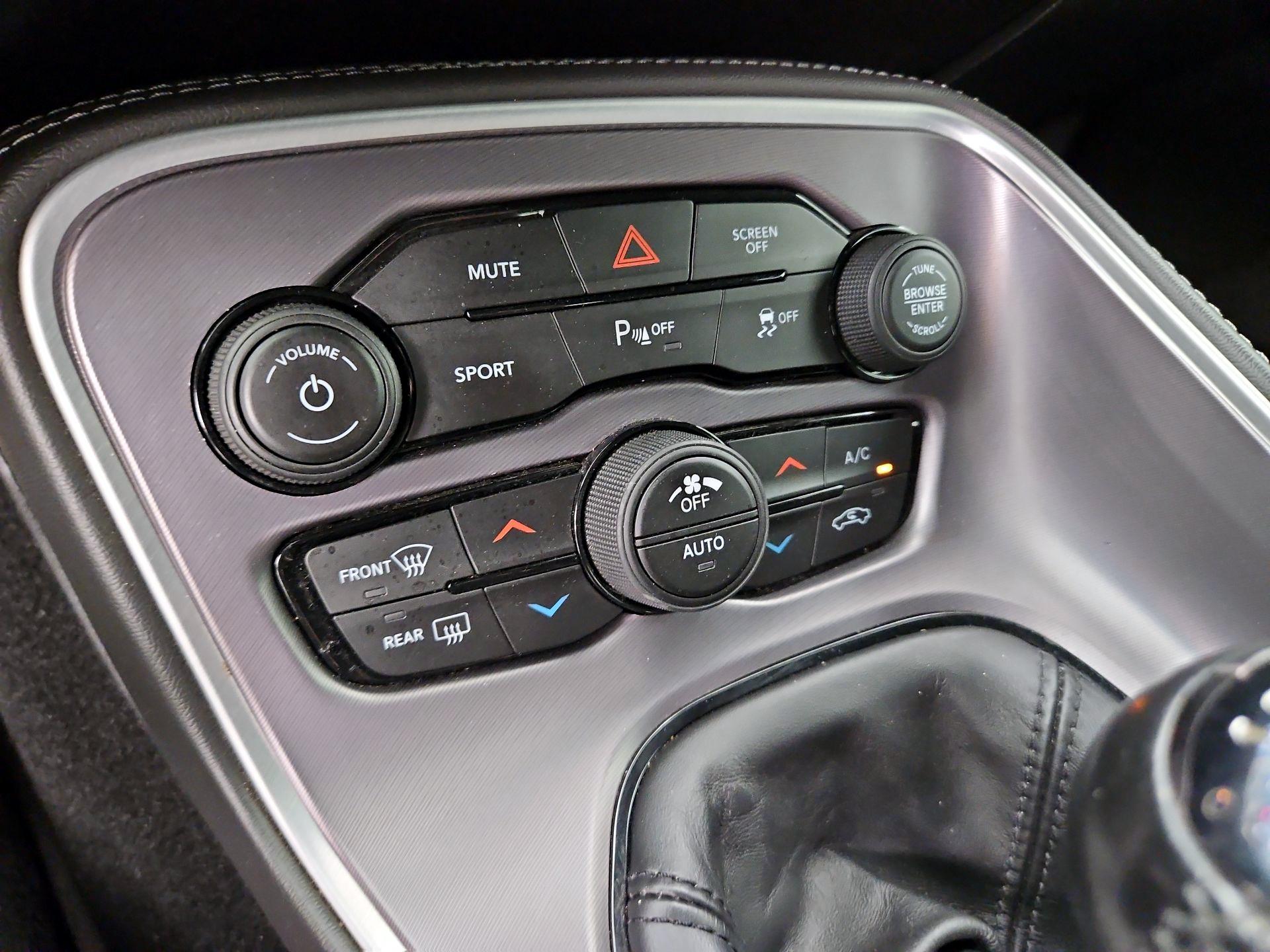 Thumbnail: 2020 Dodge Challenger - 15