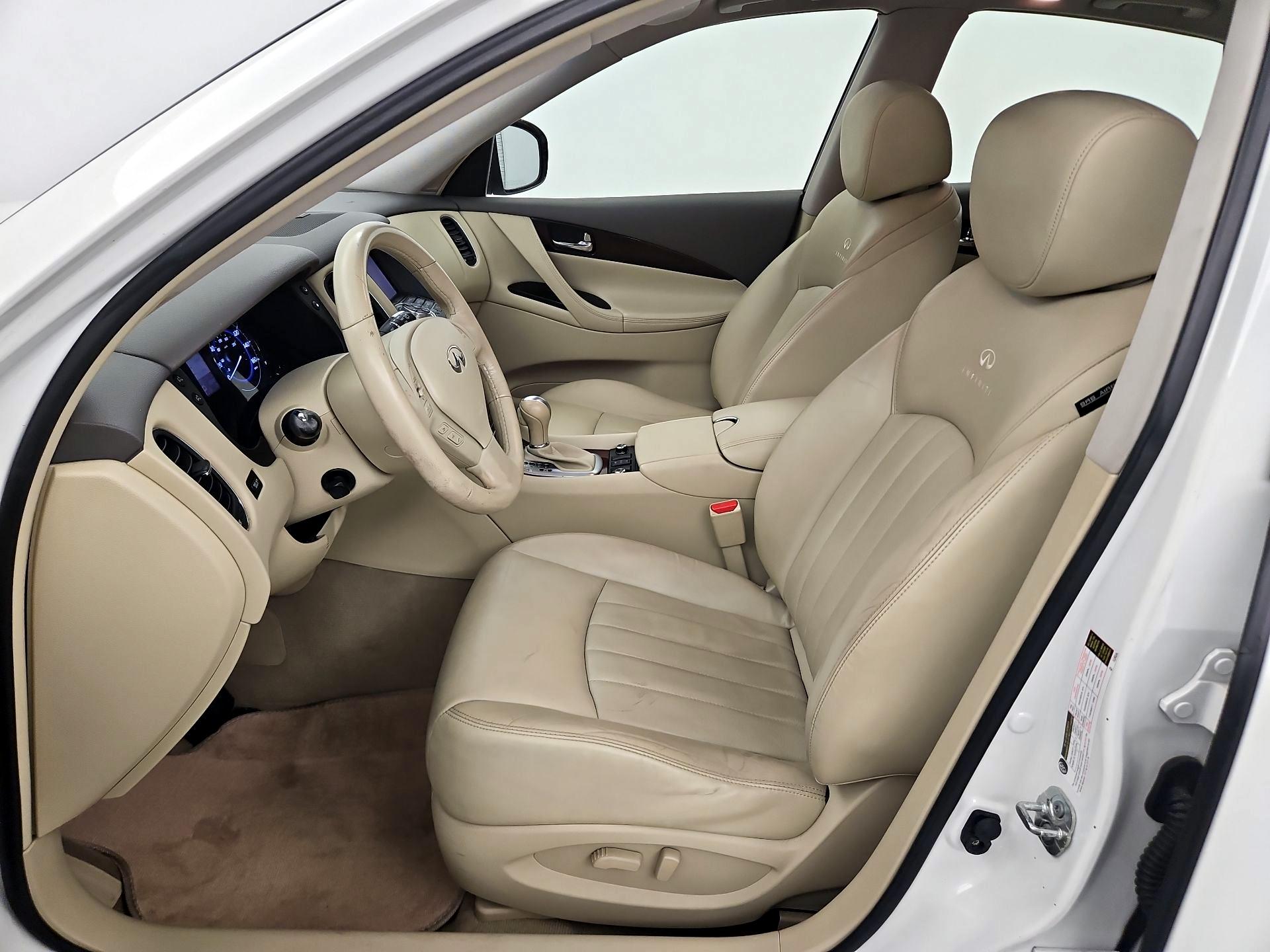 Thumbnail: 2014 INFINITI QX50 - 11