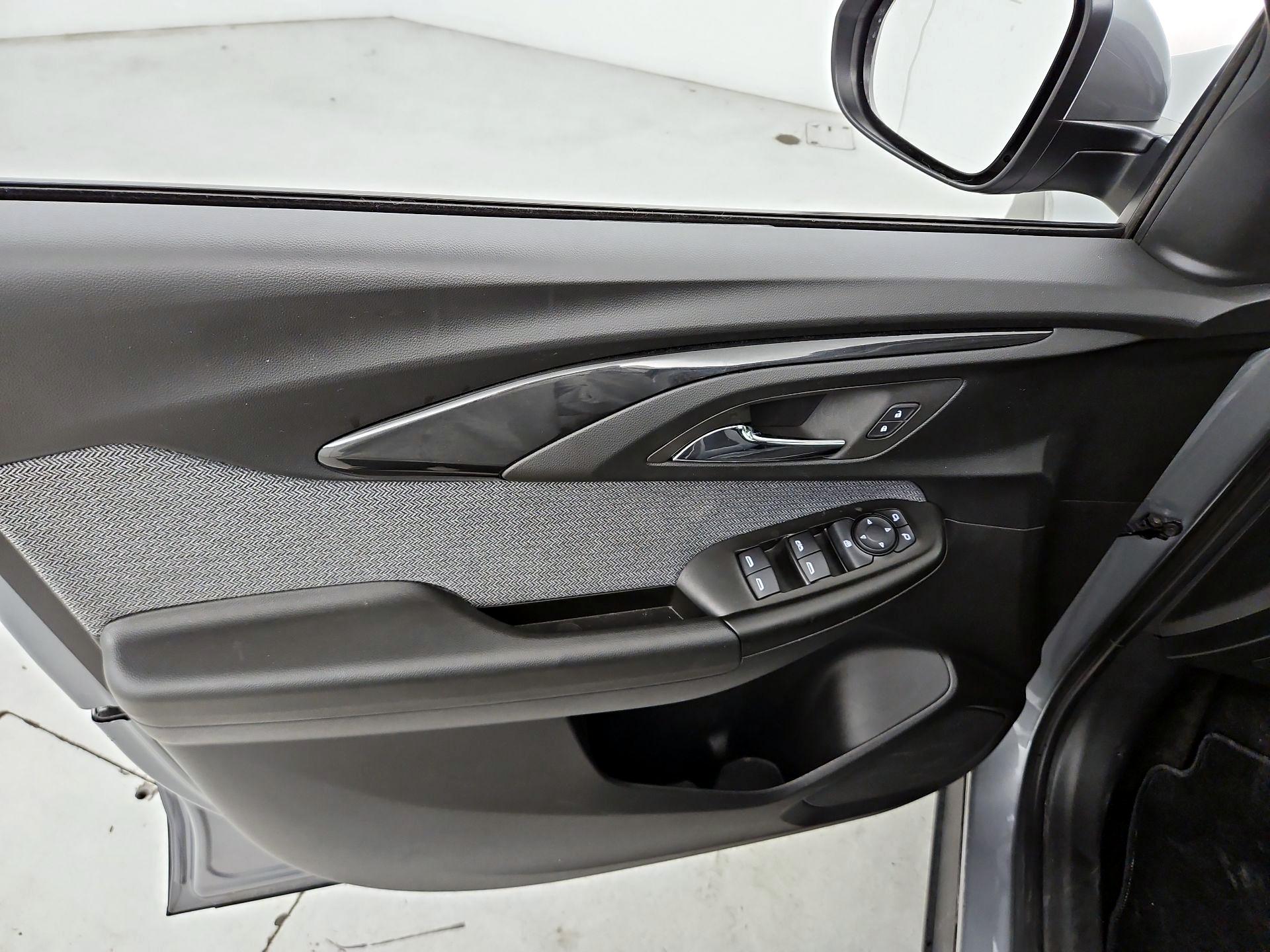 Thumbnail: 2023 Chevrolet TrailBlazer - 12