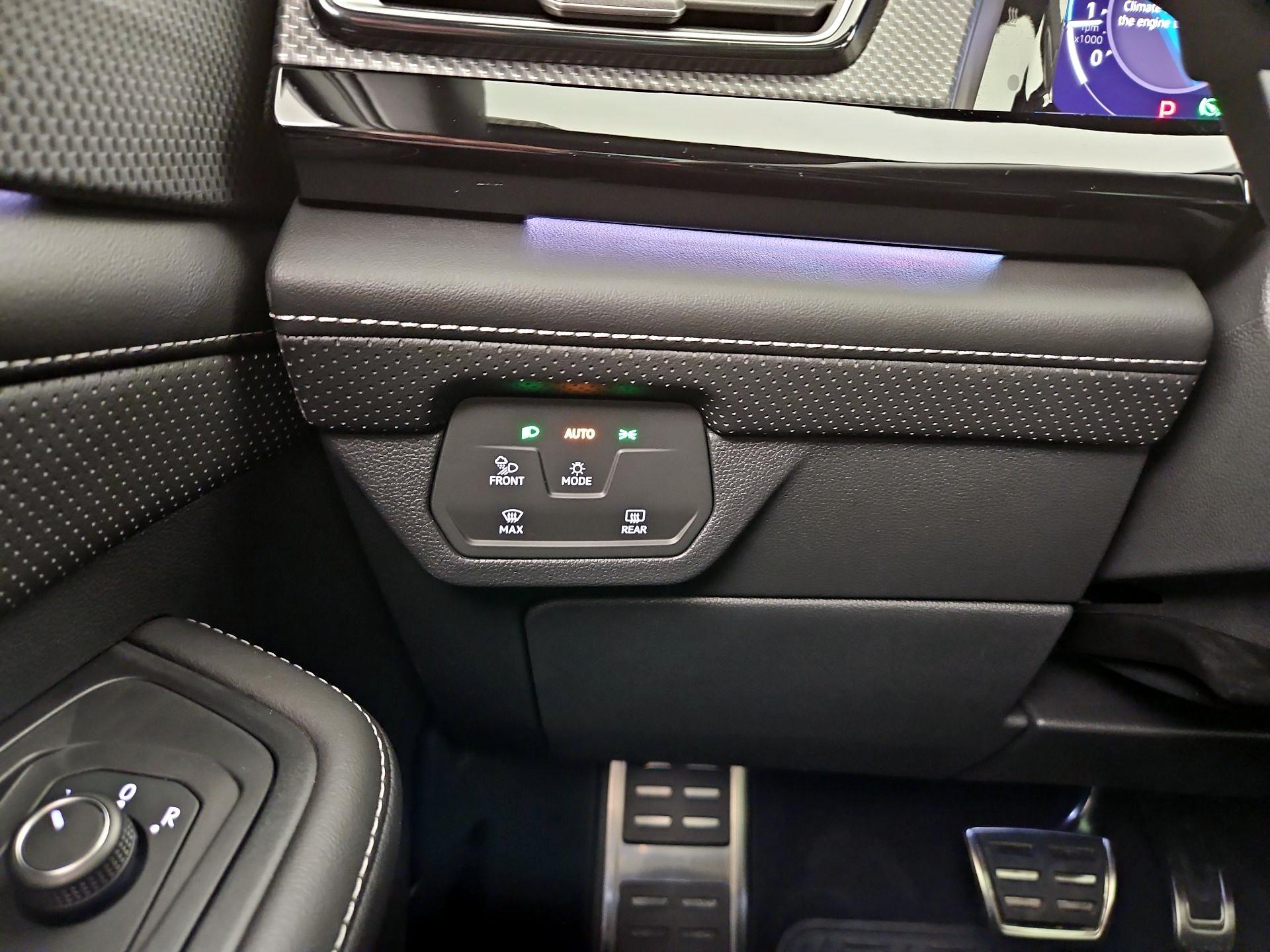 Thumbnail: 2024 Volkswagen Atlas - 13