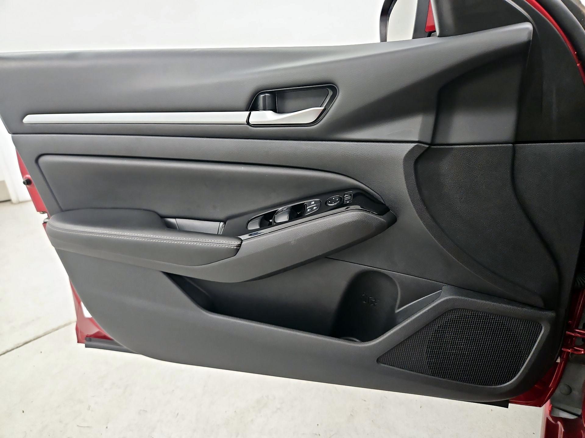 Thumbnail: 2023 Nissan Altima - 12