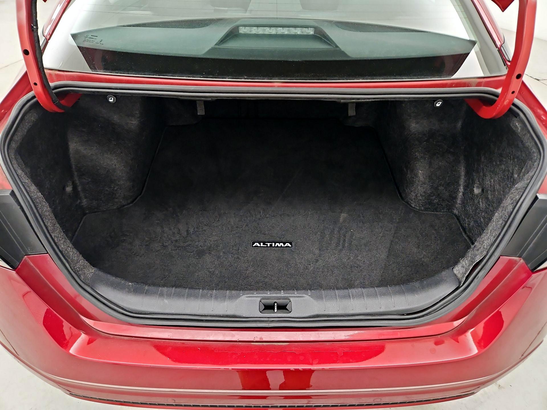 Thumbnail: 2023 Nissan Altima - 20