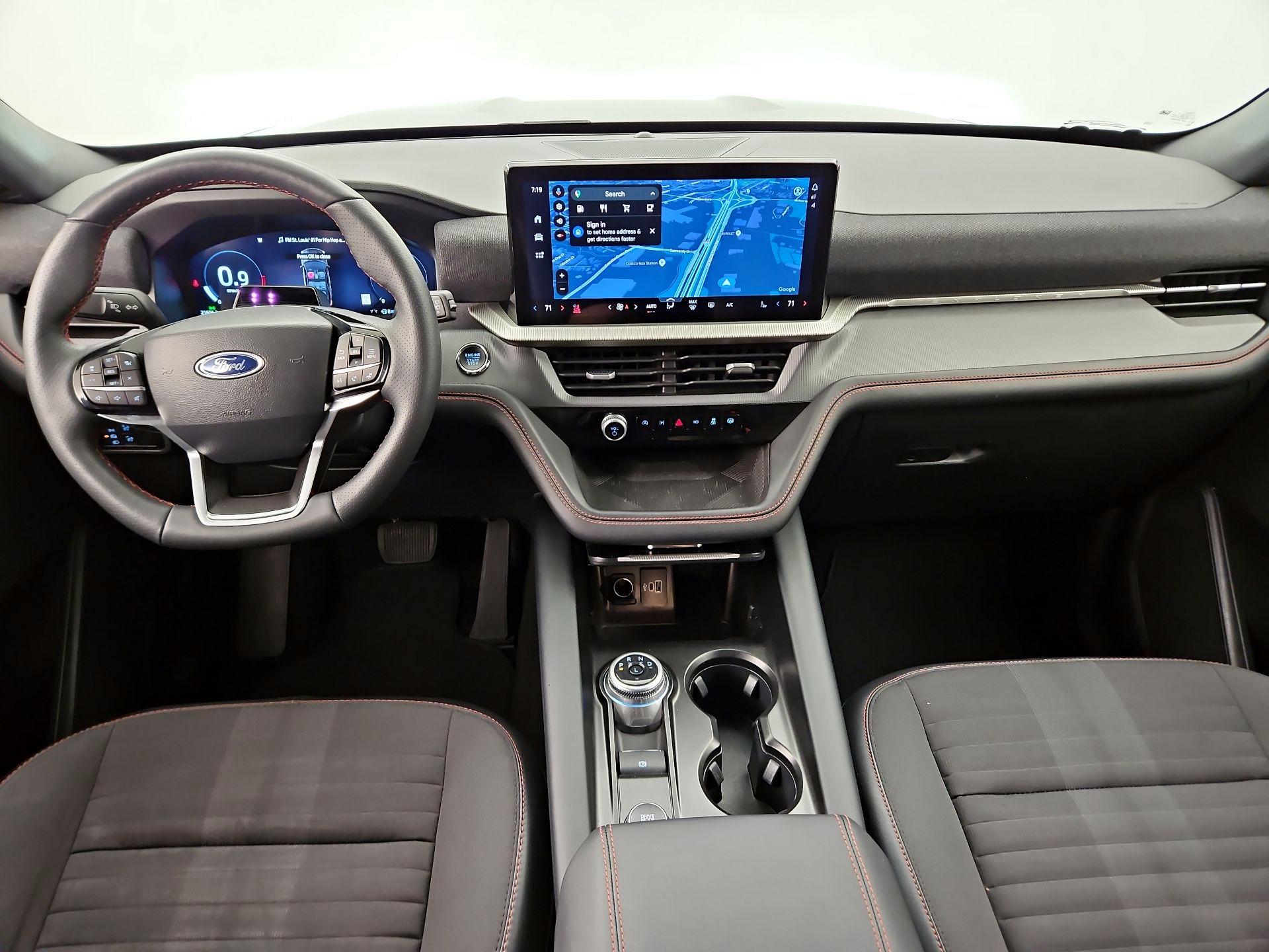 Thumbnail: 2025 Ford Explorer - 9