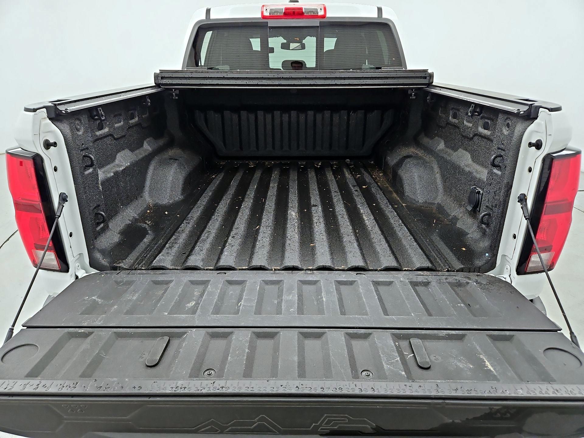Thumbnail: 2023 Chevrolet Colorado - 20