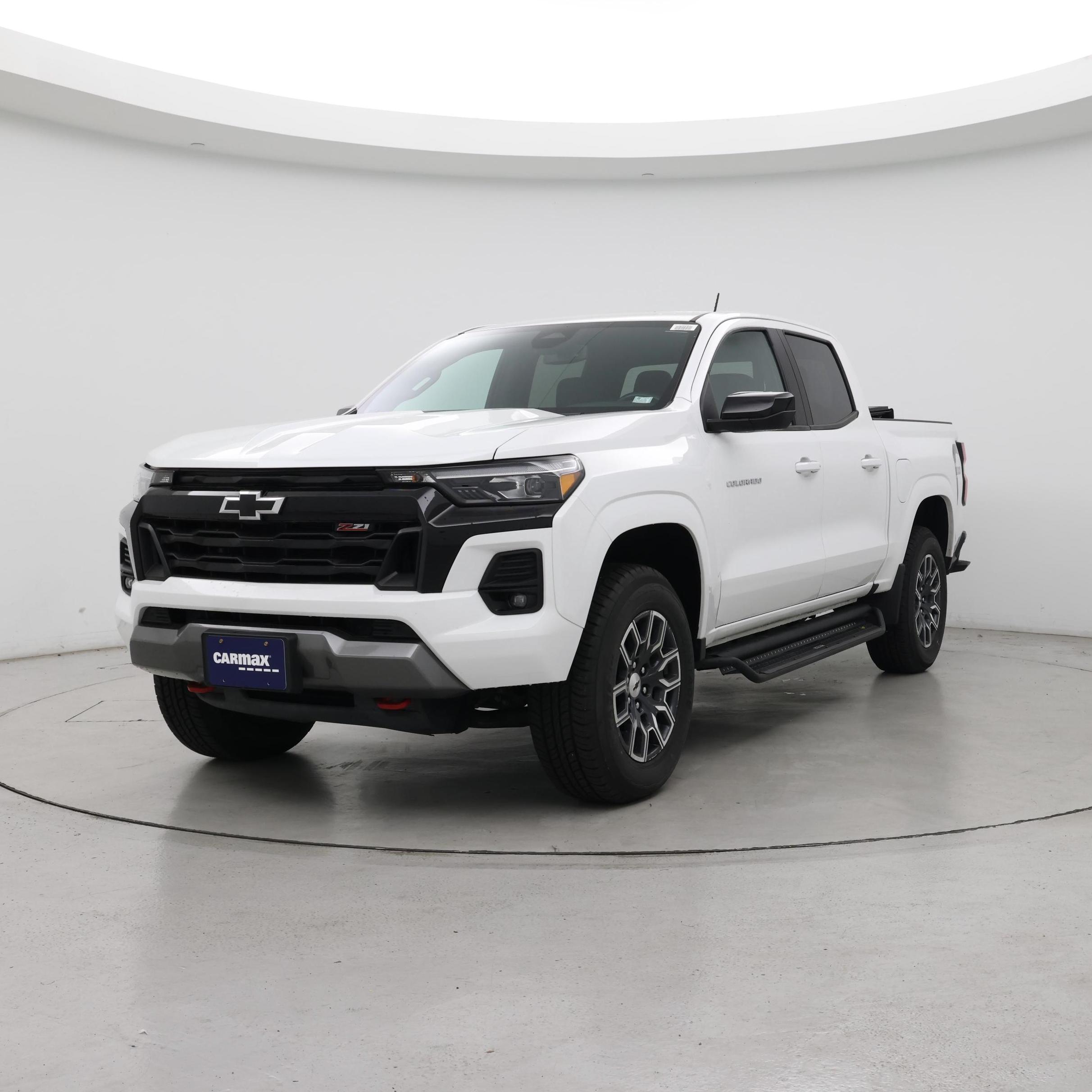 Thumbnail: 2023 Chevrolet Colorado - 4