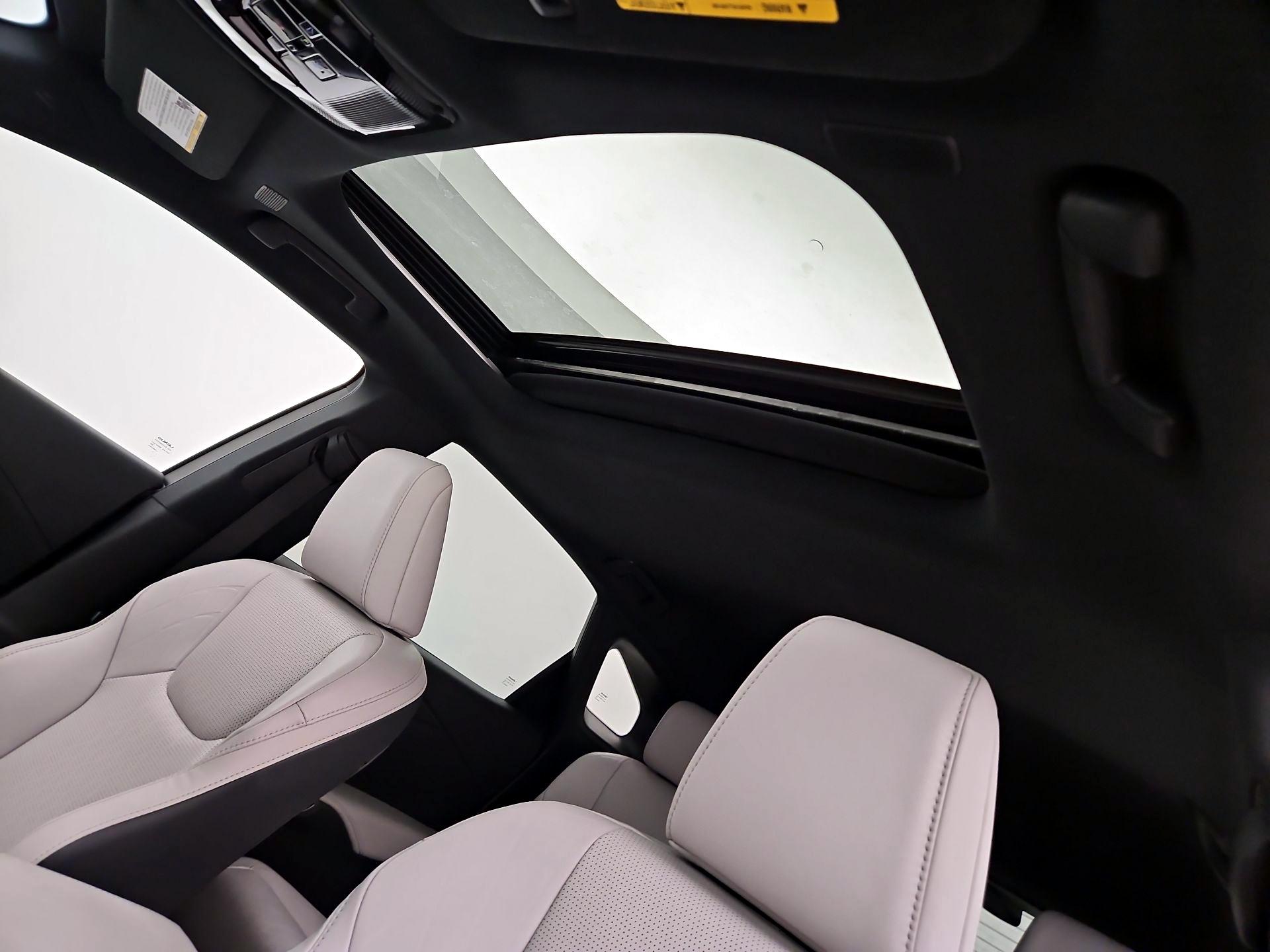 Thumbnail: 2024 Lexus RX - 20