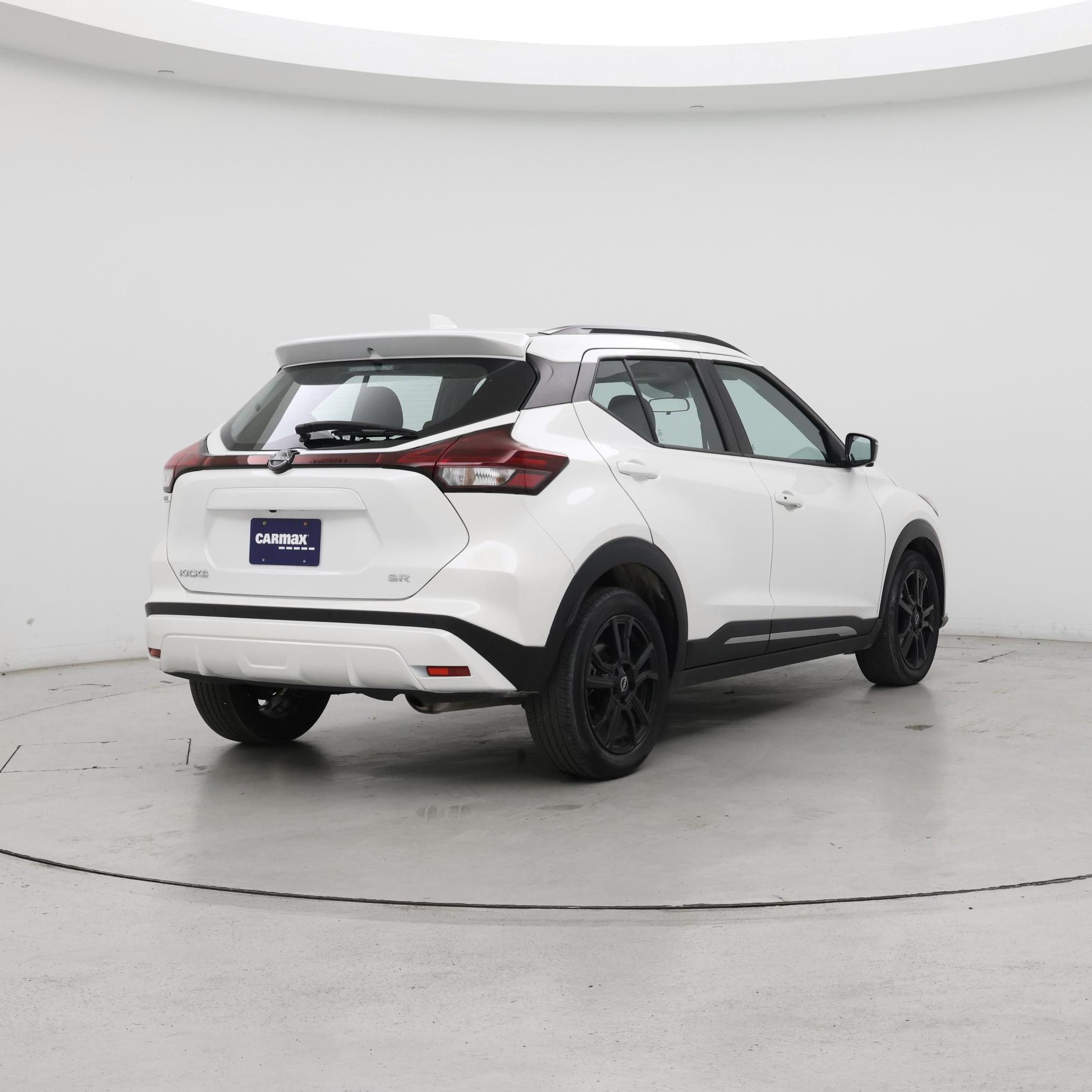 Thumbnail: 2024 Nissan Kicks - 8