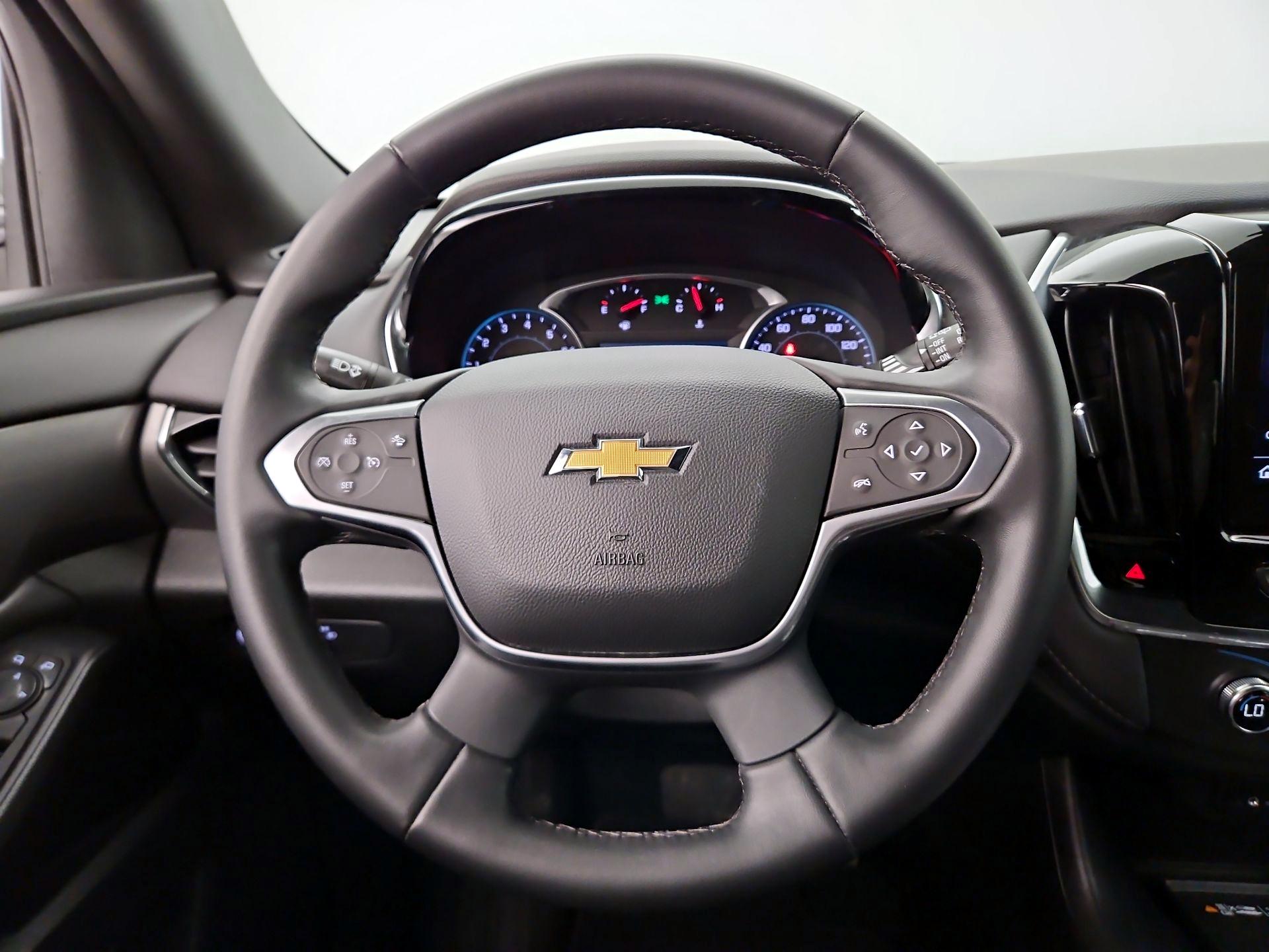 Thumbnail: 2023 Chevrolet Traverse - 10