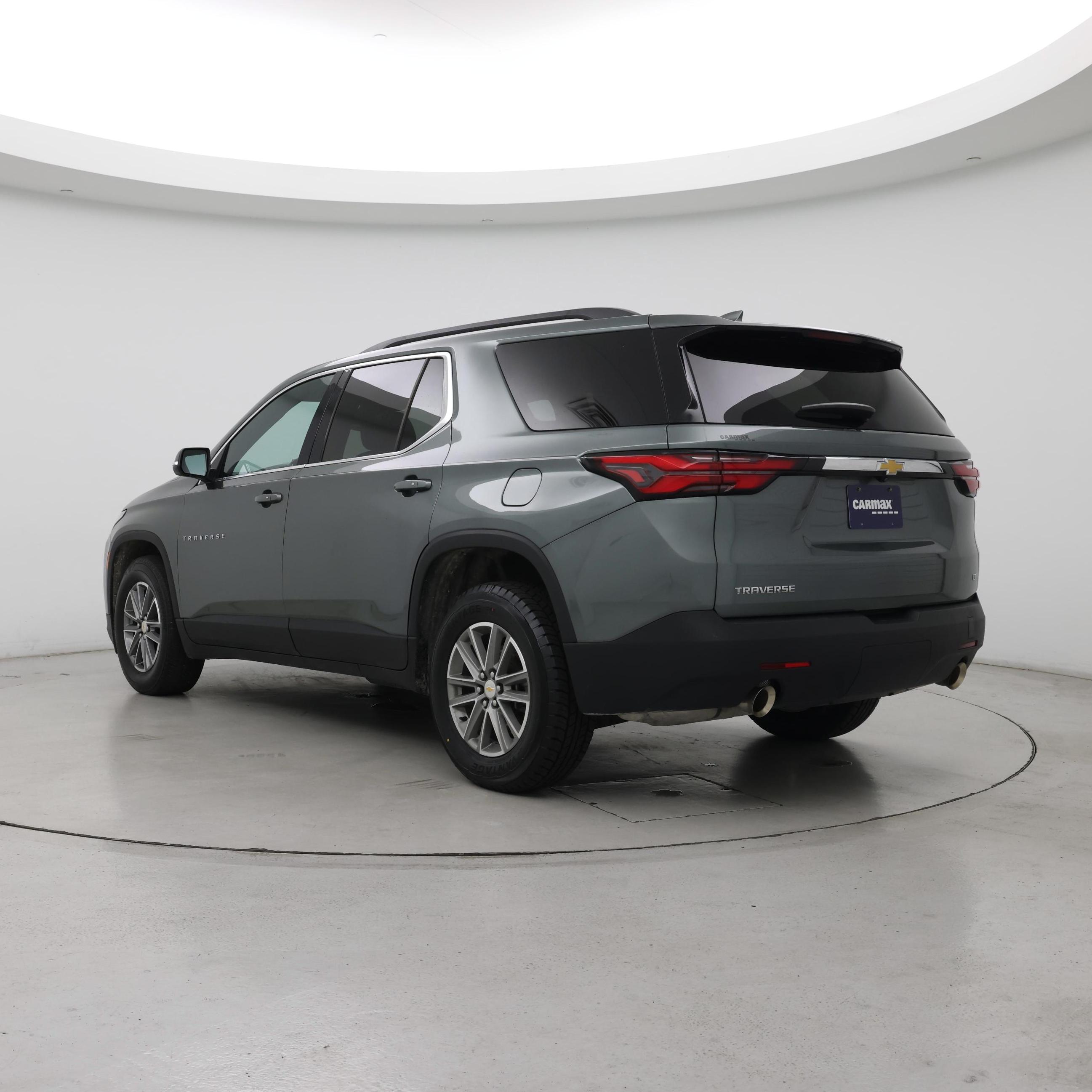 Thumbnail: 2023 Chevrolet Traverse - 2