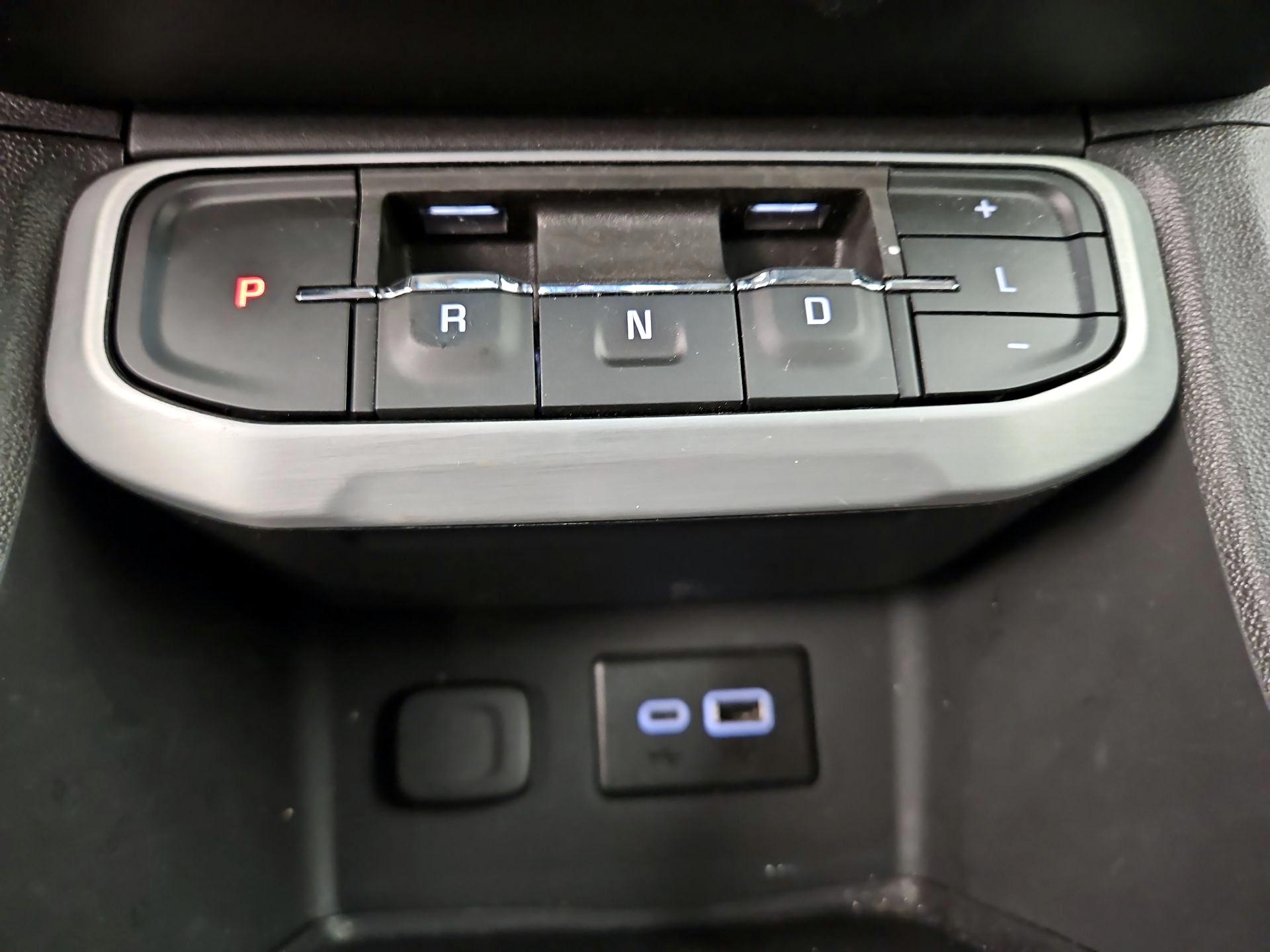 Thumbnail: 2023 GMC Acadia - 17