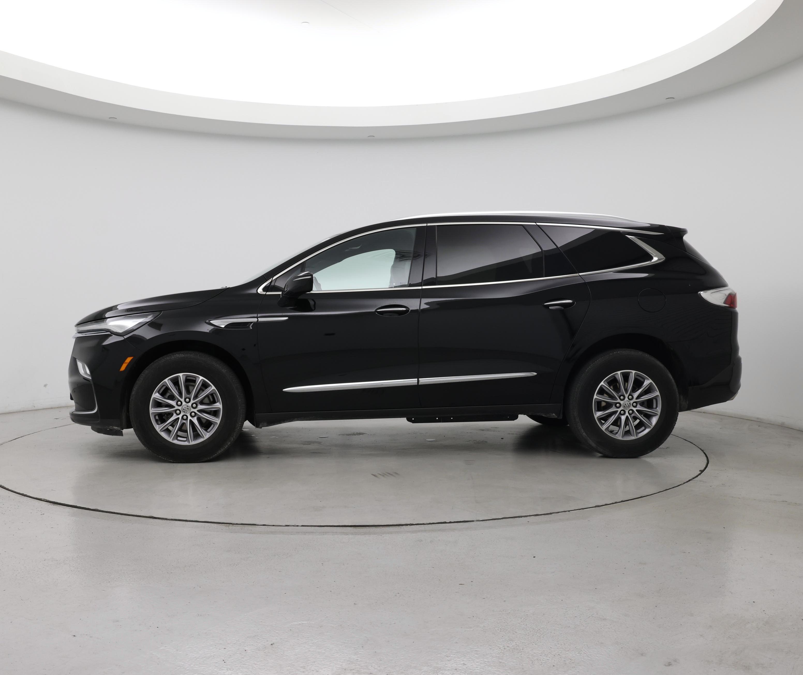 Thumbnail: 2023 Buick Enclave - 3