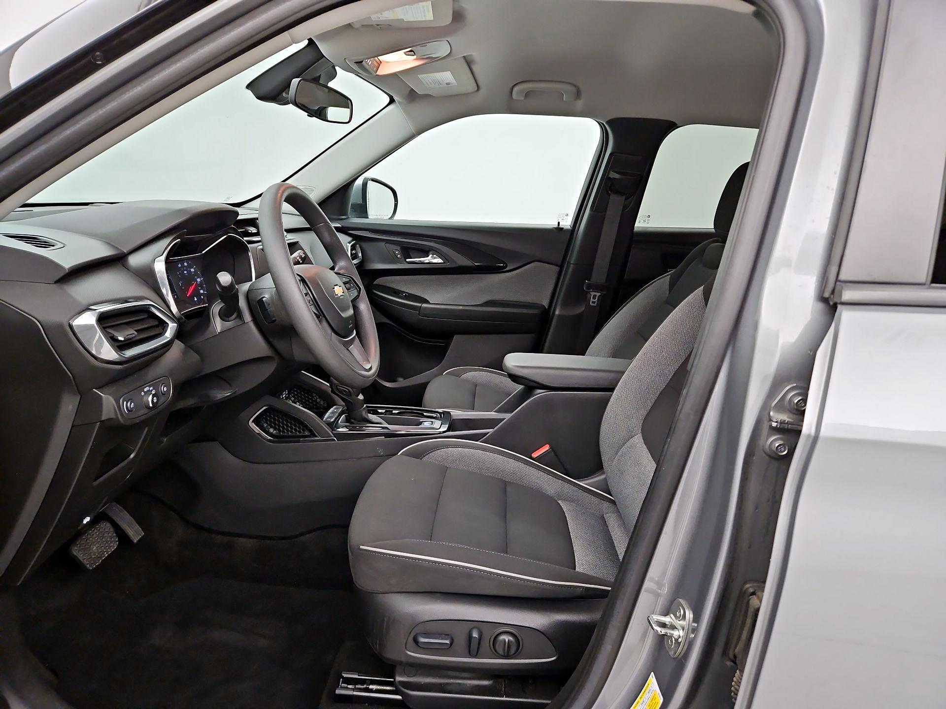 Thumbnail: 2023 Chevrolet TrailBlazer - 11