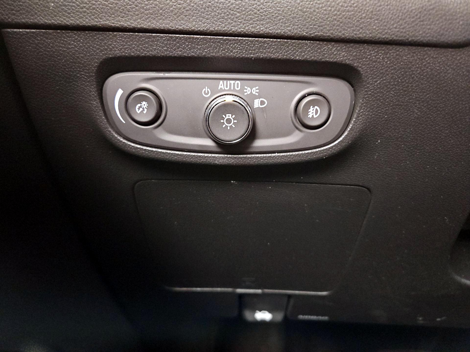 Thumbnail: 2023 Buick Encore GX - 13