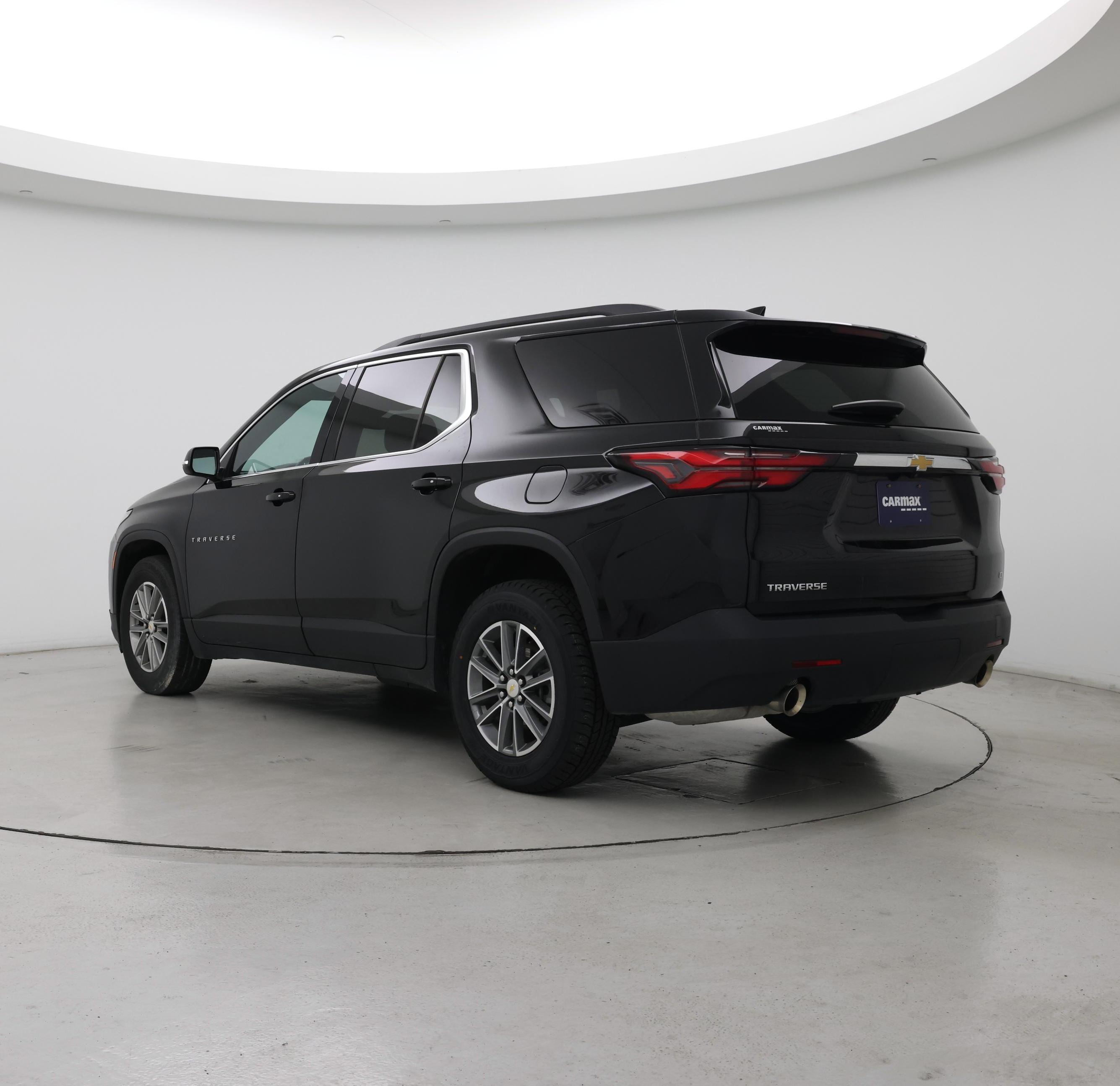 Thumbnail: 2023 Chevrolet Traverse - 2