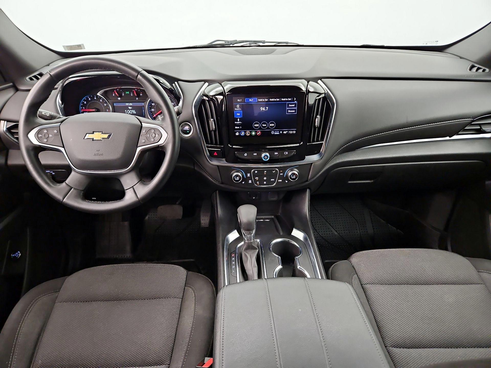 Thumbnail: 2023 Chevrolet Traverse - 9