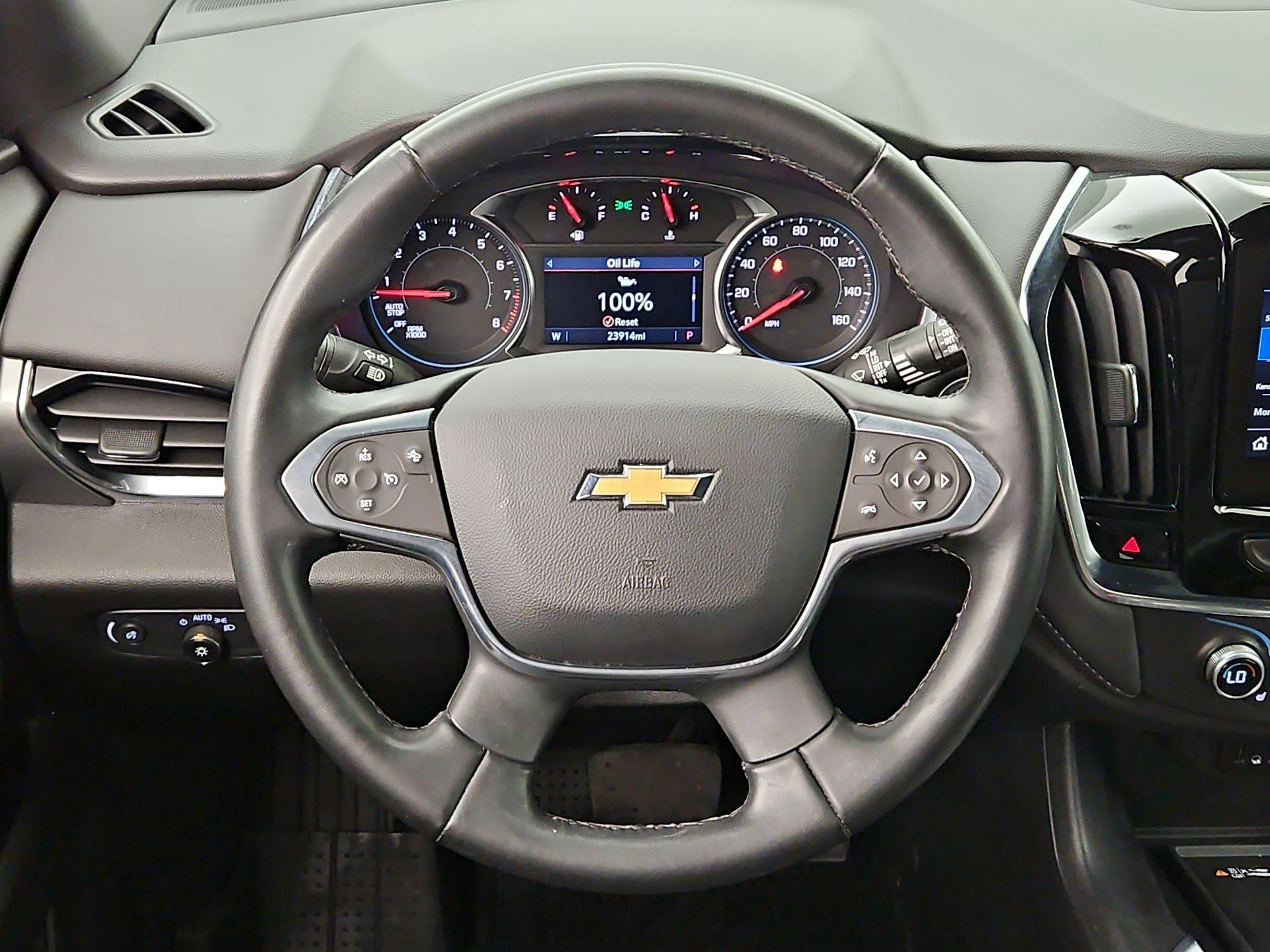 Thumbnail: 2023 Chevrolet Traverse - 10