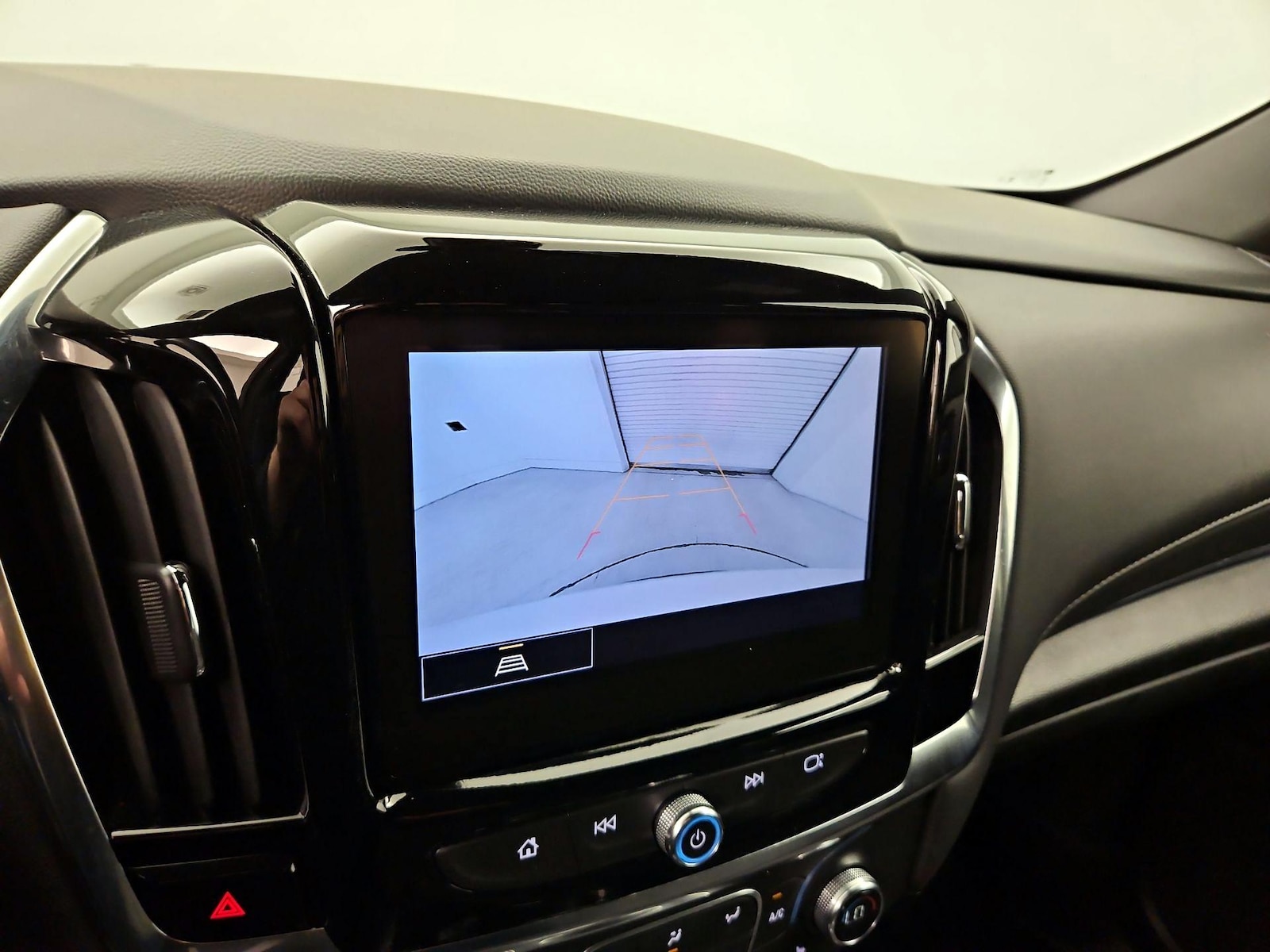 2023 Chevrolet Traverse 1LT - Photo 15