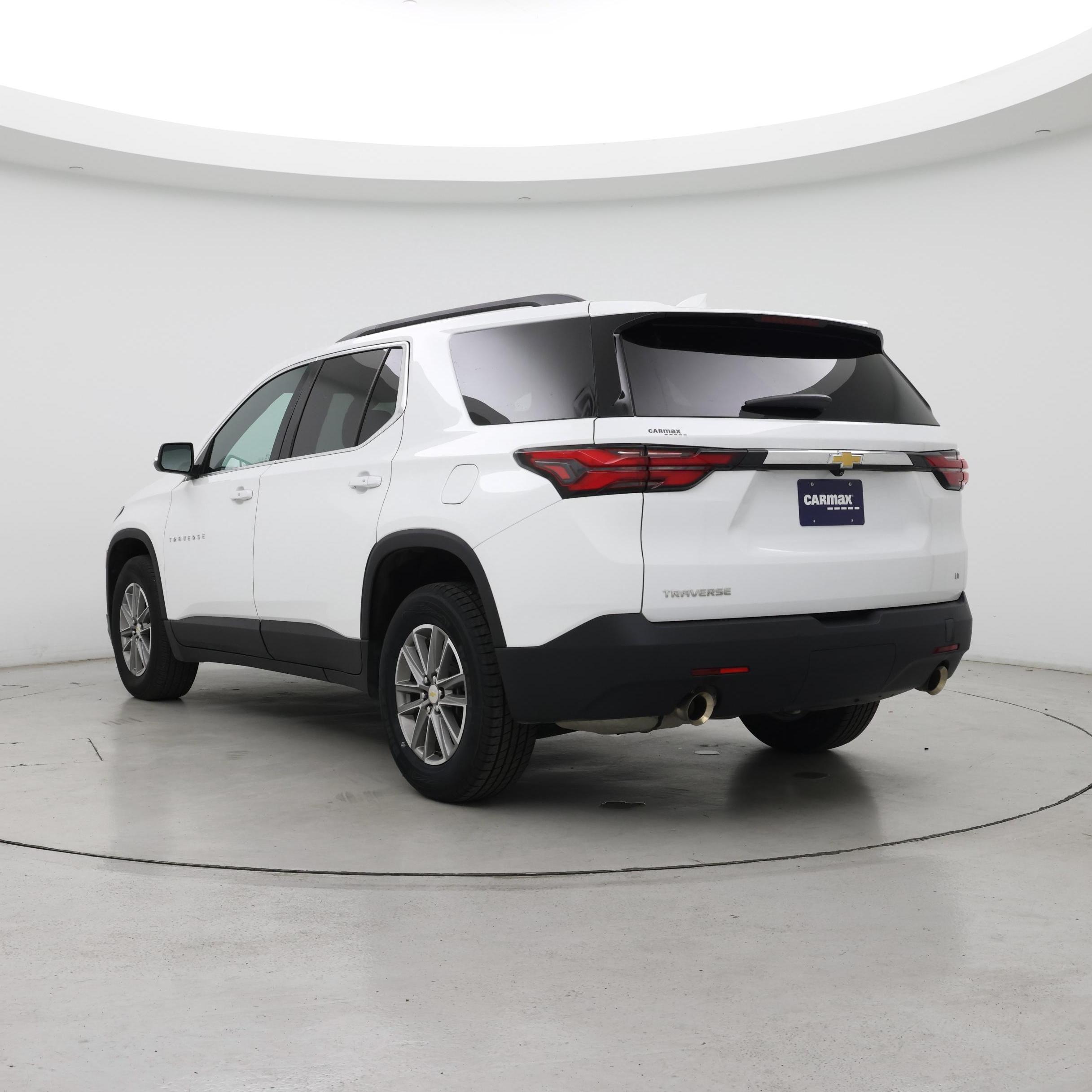 Thumbnail: 2023 Chevrolet Traverse - 2