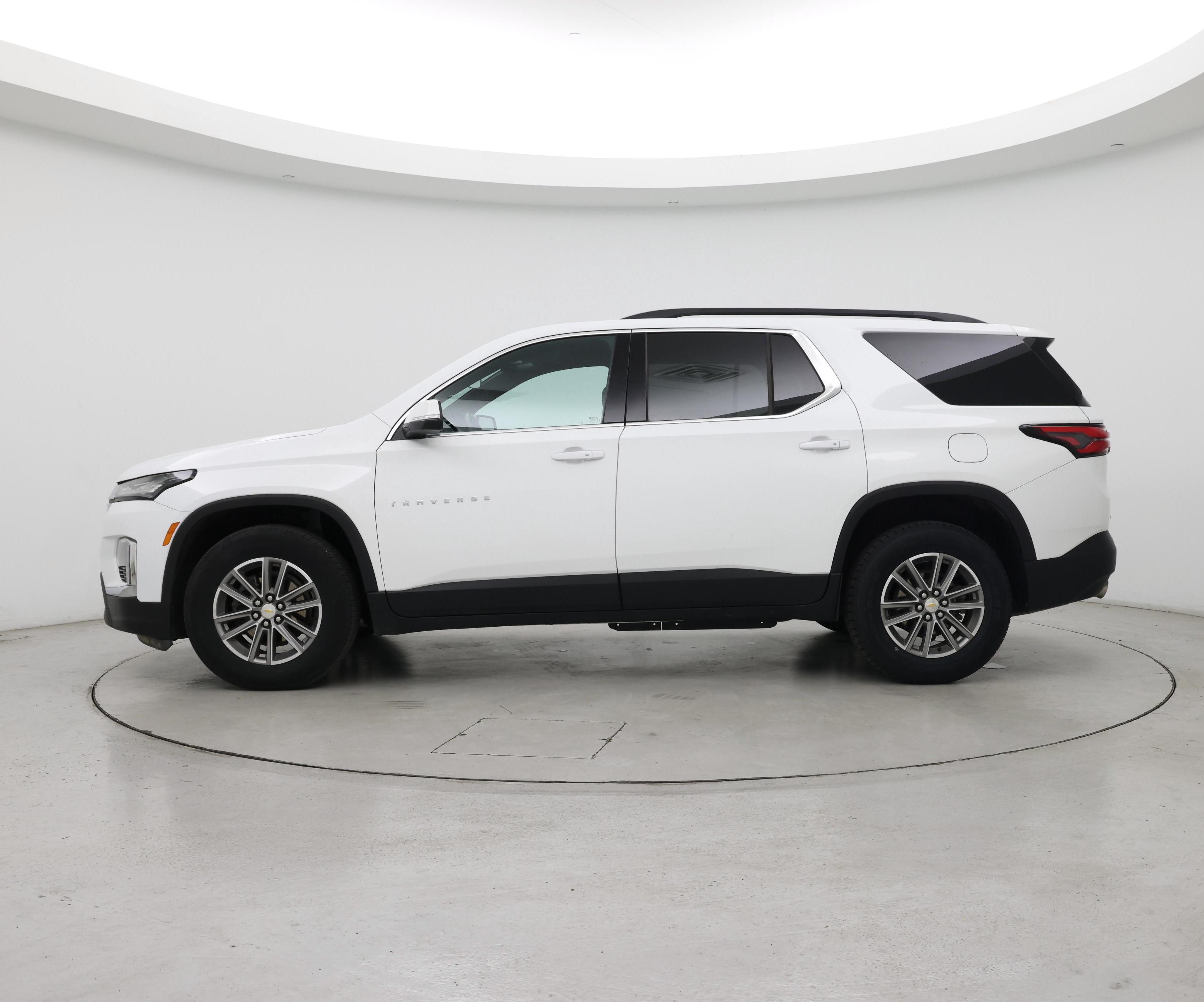 Thumbnail: 2023 Chevrolet Traverse - 3