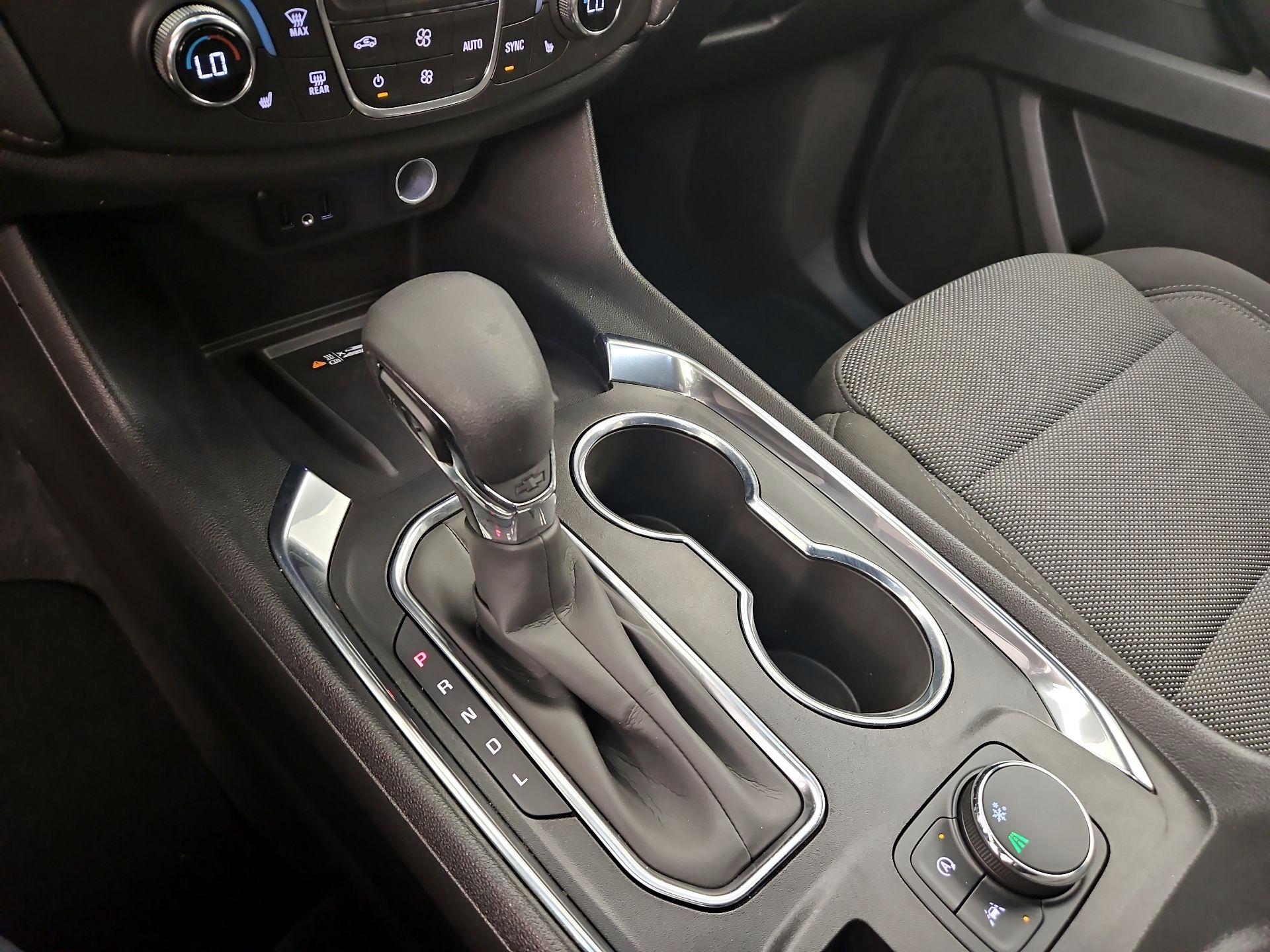 Thumbnail: 2023 Chevrolet Traverse - 17