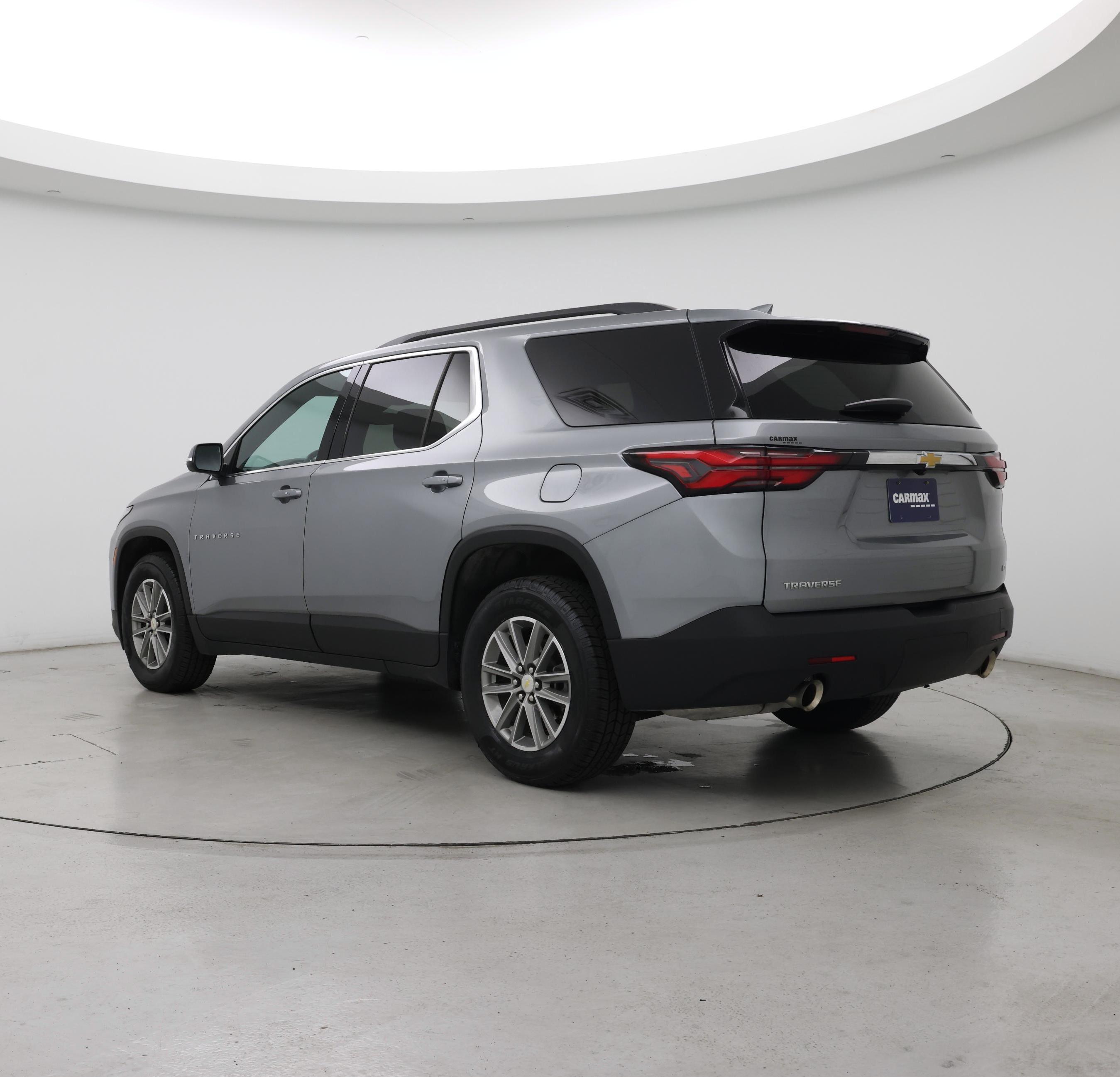 Thumbnail: 2023 Chevrolet Traverse - 2