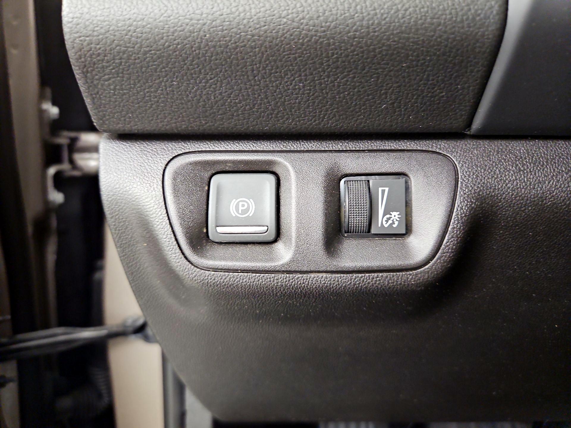 Thumbnail: 2023 GMC Acadia - 13